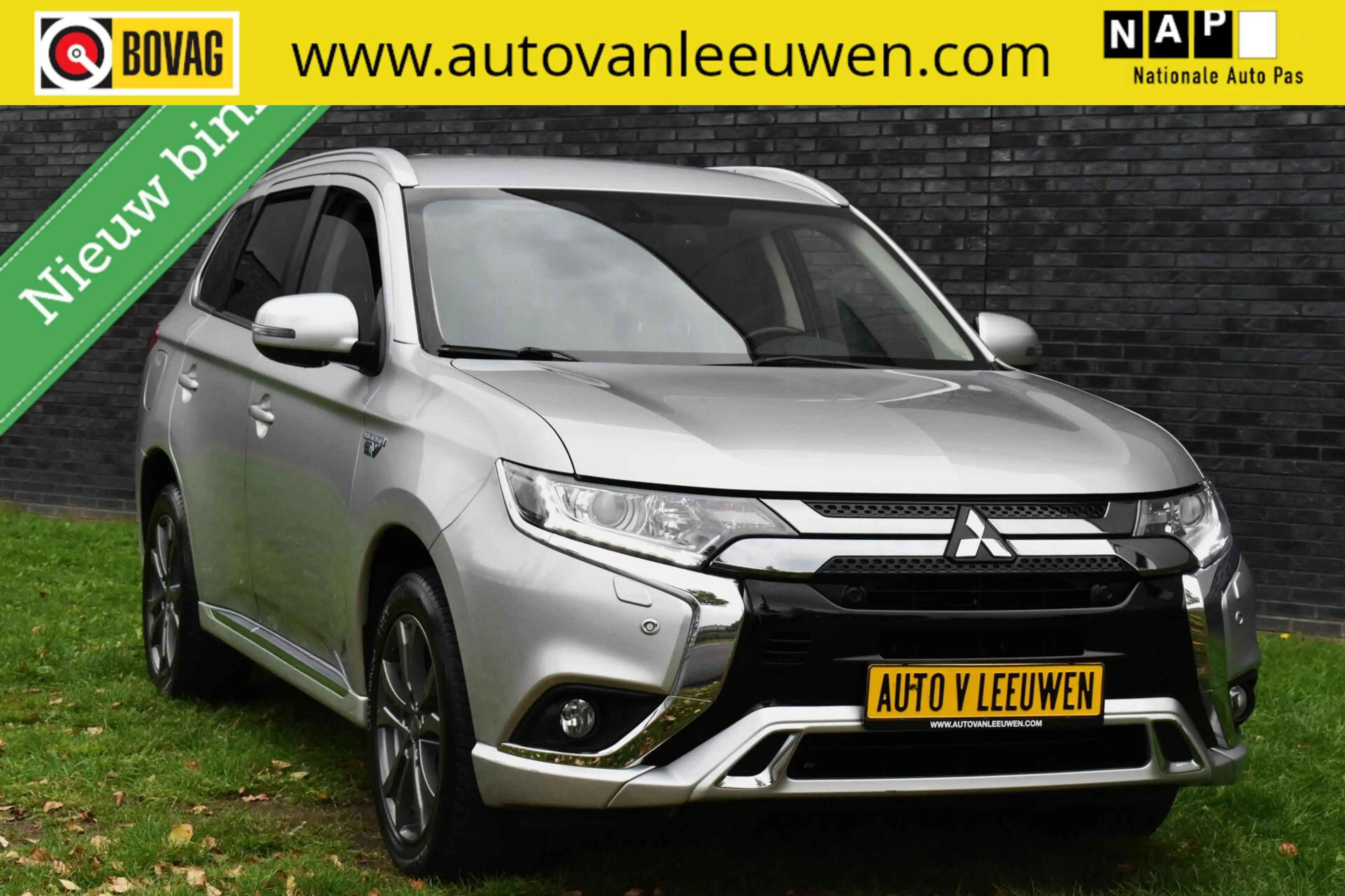 Mitsubishi Outlander 2.4 PHEV Plug in CAMERA/ANDROID CARPLAY/PDC/HALF L