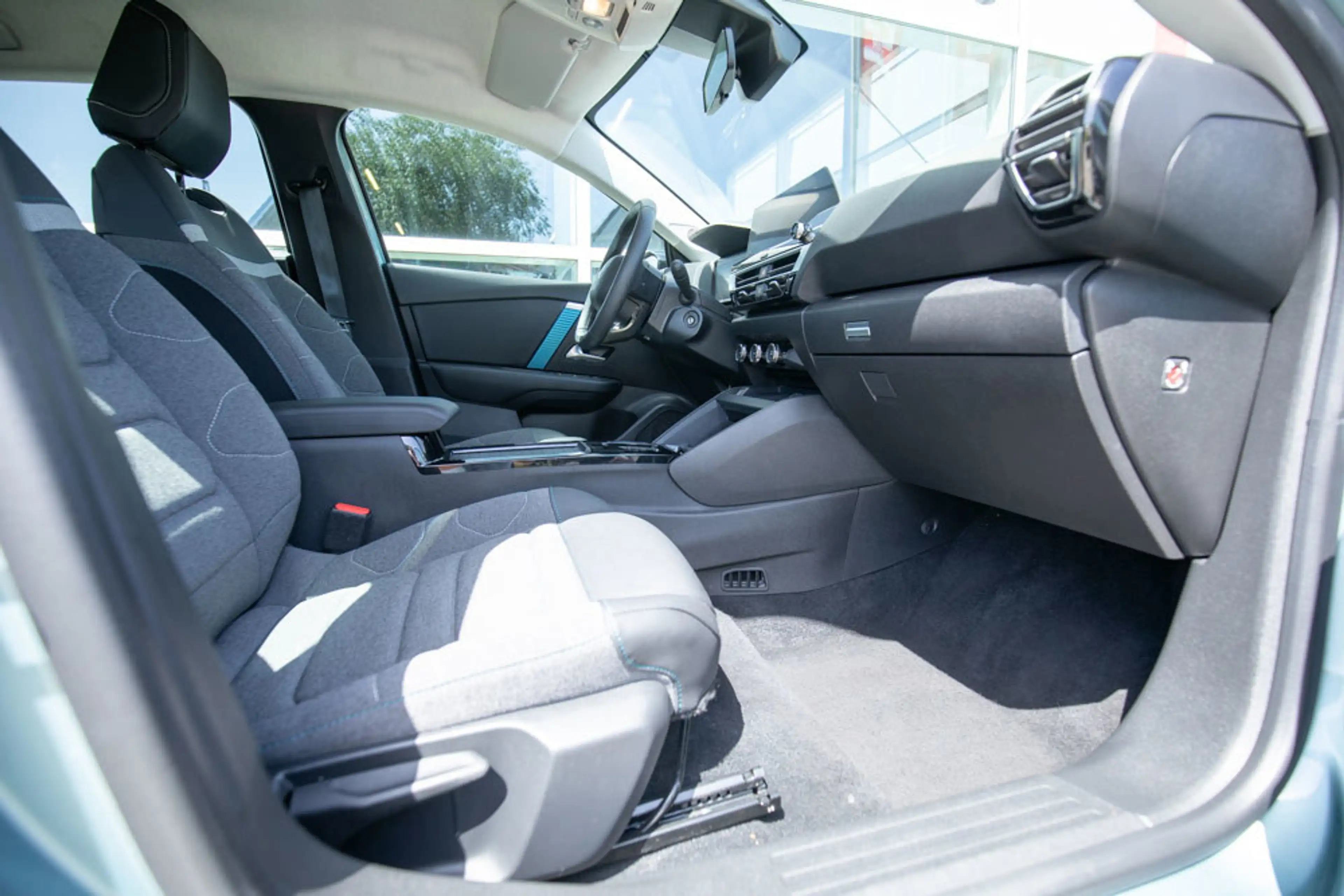 Citroen E-C4 Electric Feel 50 kWh Camera | Sensoren — photo 7