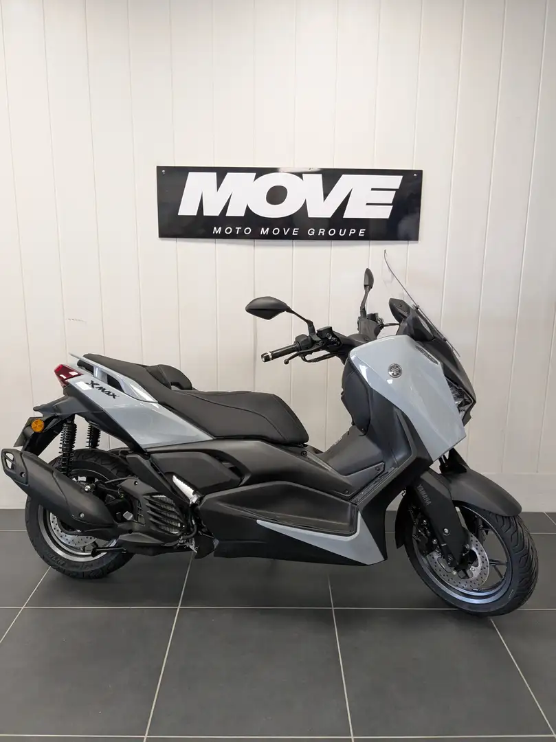Yamaha X-Max 125 - 1