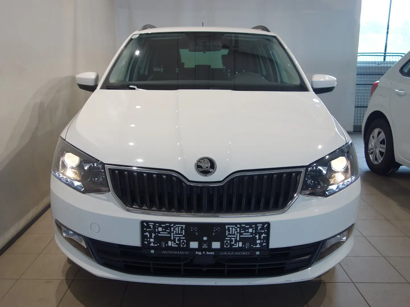 Skoda Fabia Combi Ambition TSI DSG Weiß - 2