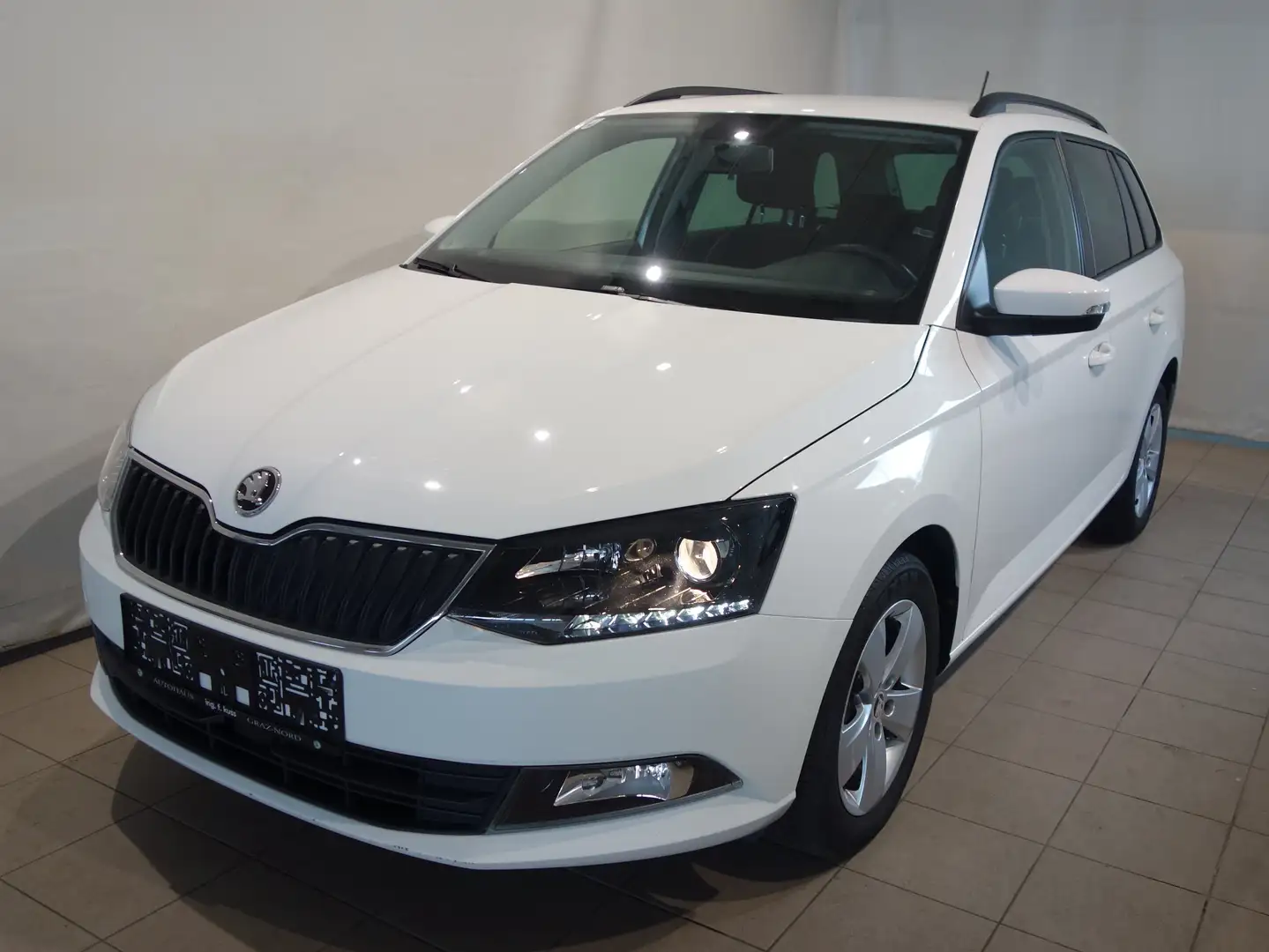 Skoda Fabia Combi Ambition TSI DSG Weiß - 1