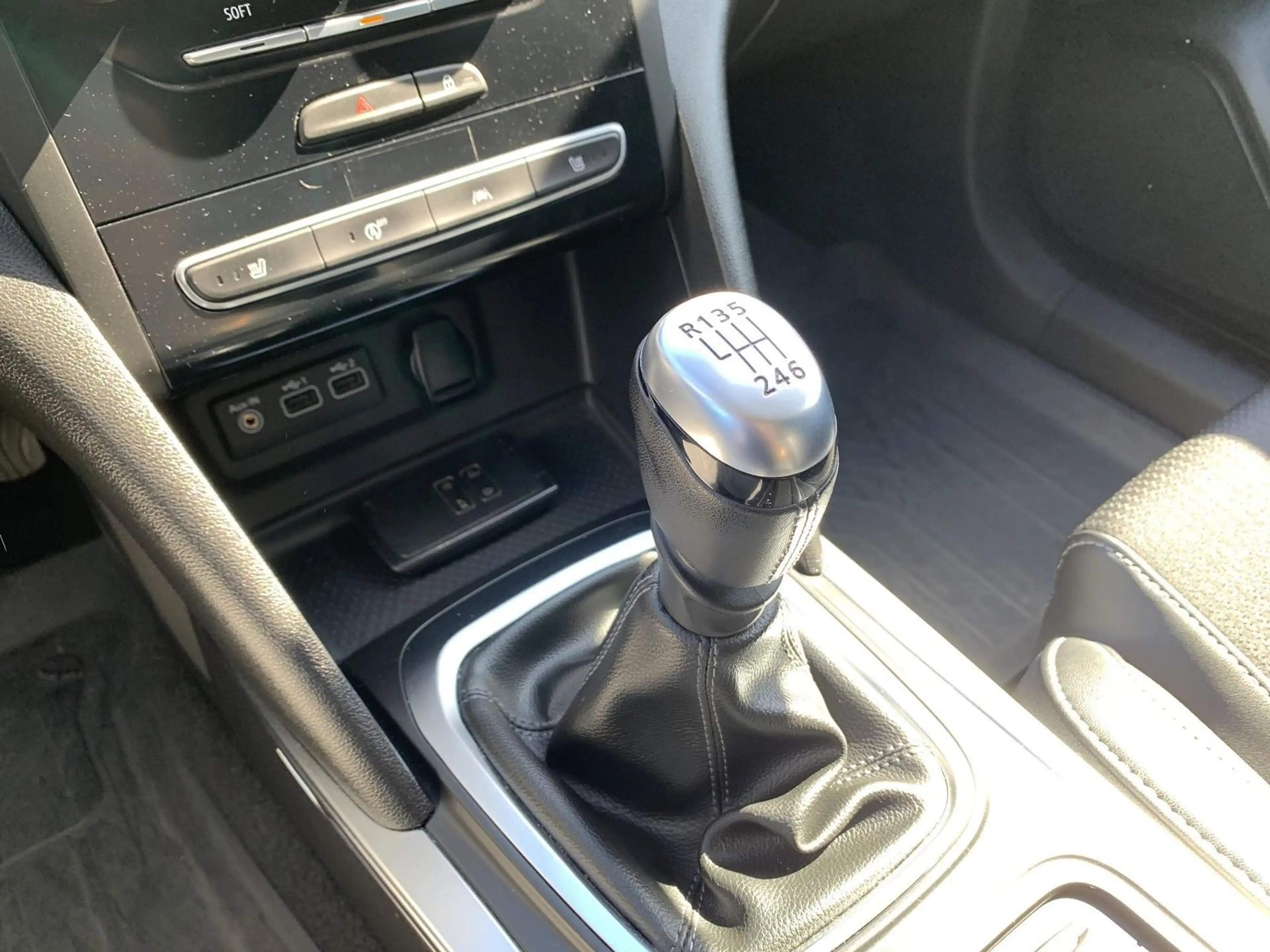 Renault Megane IVGrandtour Intens Winterp.+Full-LED+Navi — photo 13