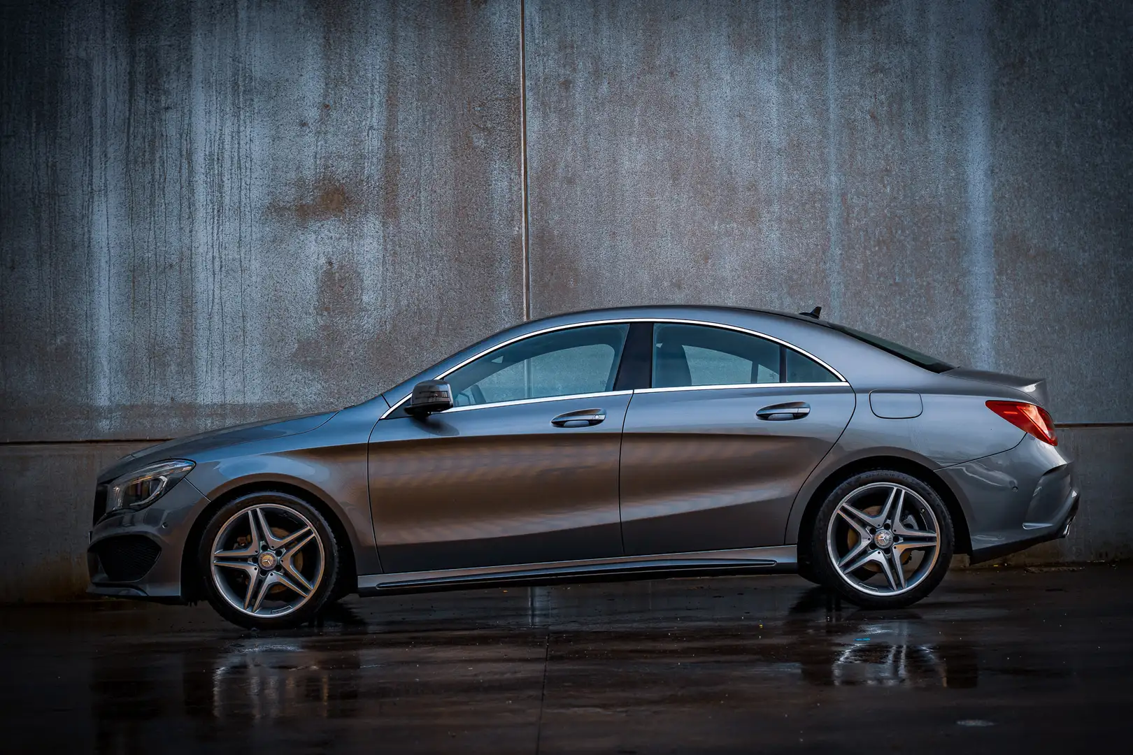 Mercedes-Benz CLA 200 AMG*CLA200 Grau - 2