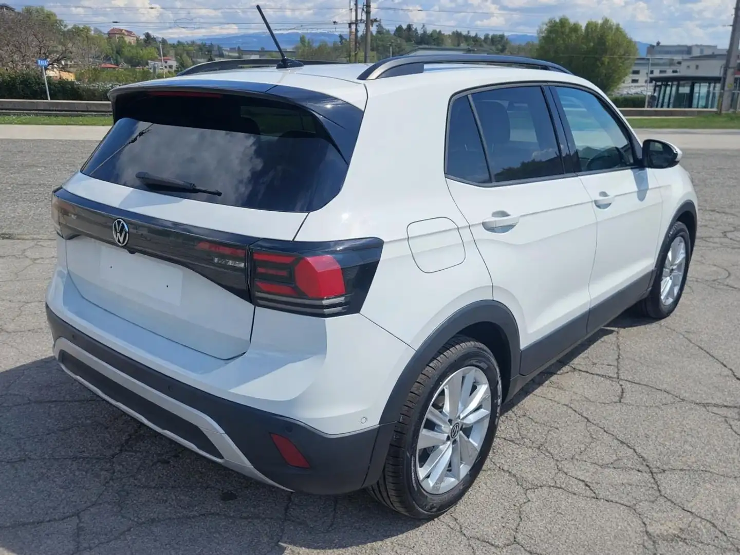 Volkswagen T-Cross 1,0 TSI DSG Friends Weiß - 2