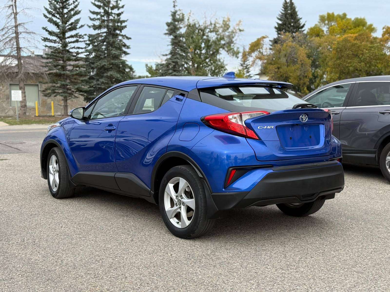 2019 Toyota C-HR — view 6
