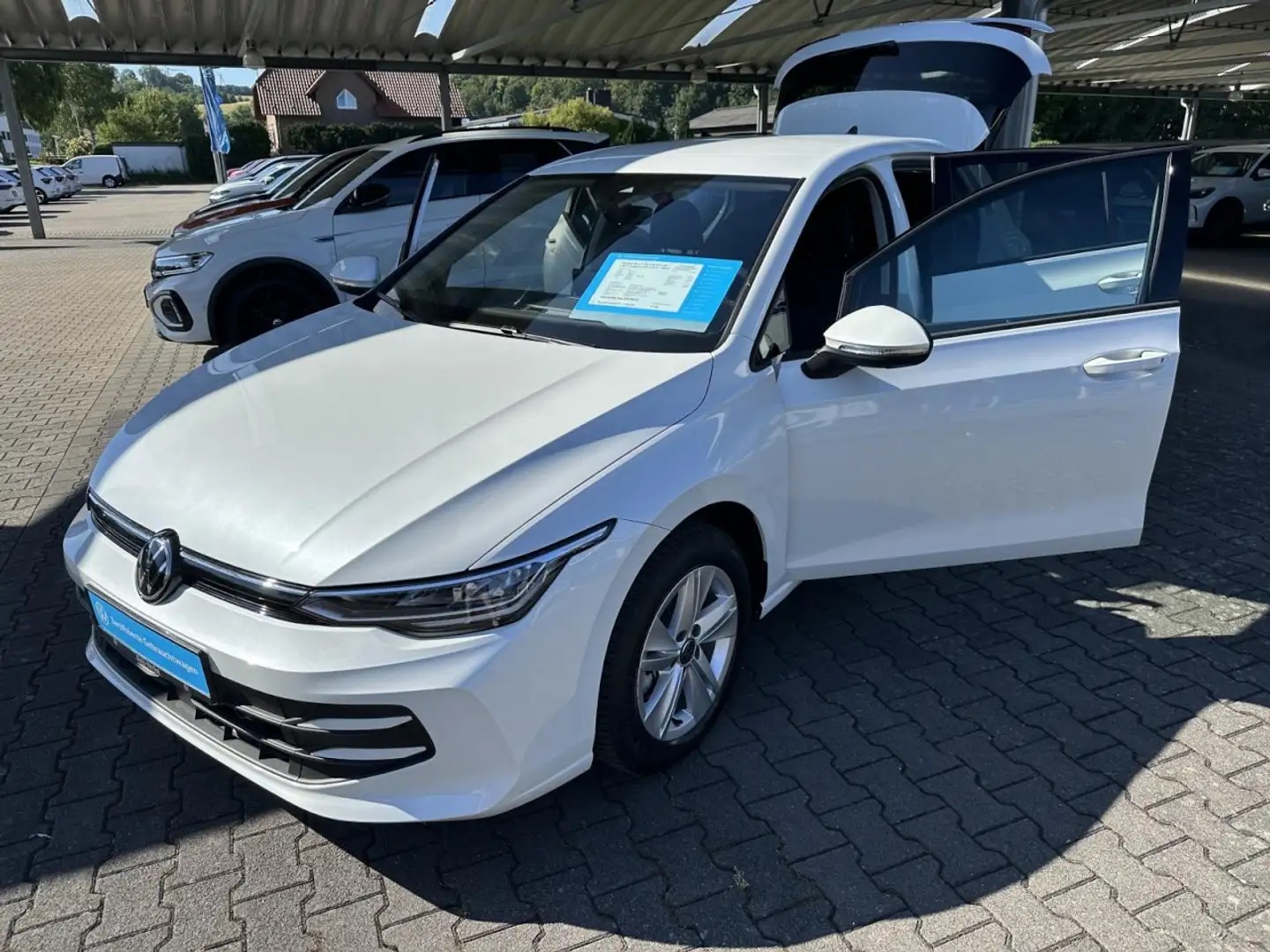 Volkswagen Golf VIII 1.5 TSI DSG Zins ab 1,99 % möglich LIFE + AC Blanc - 2