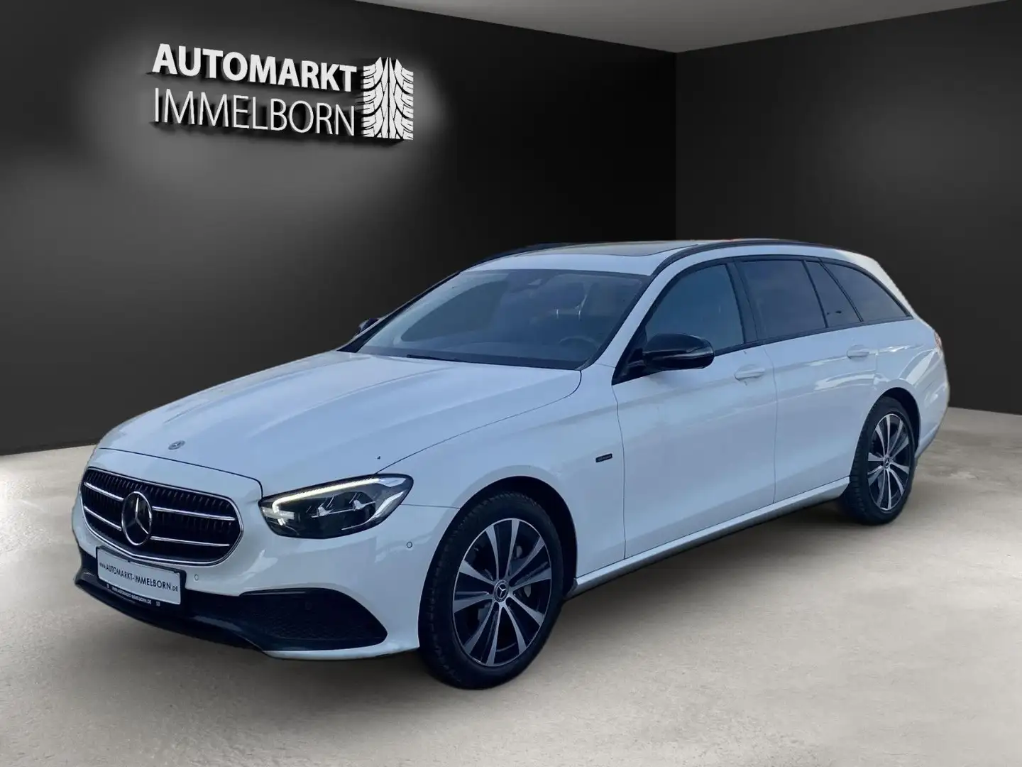 Mercedes-Benz E 300 de Night*Sdach*Kamera*LED*Navi*STHZG*ACC Weiß - 2