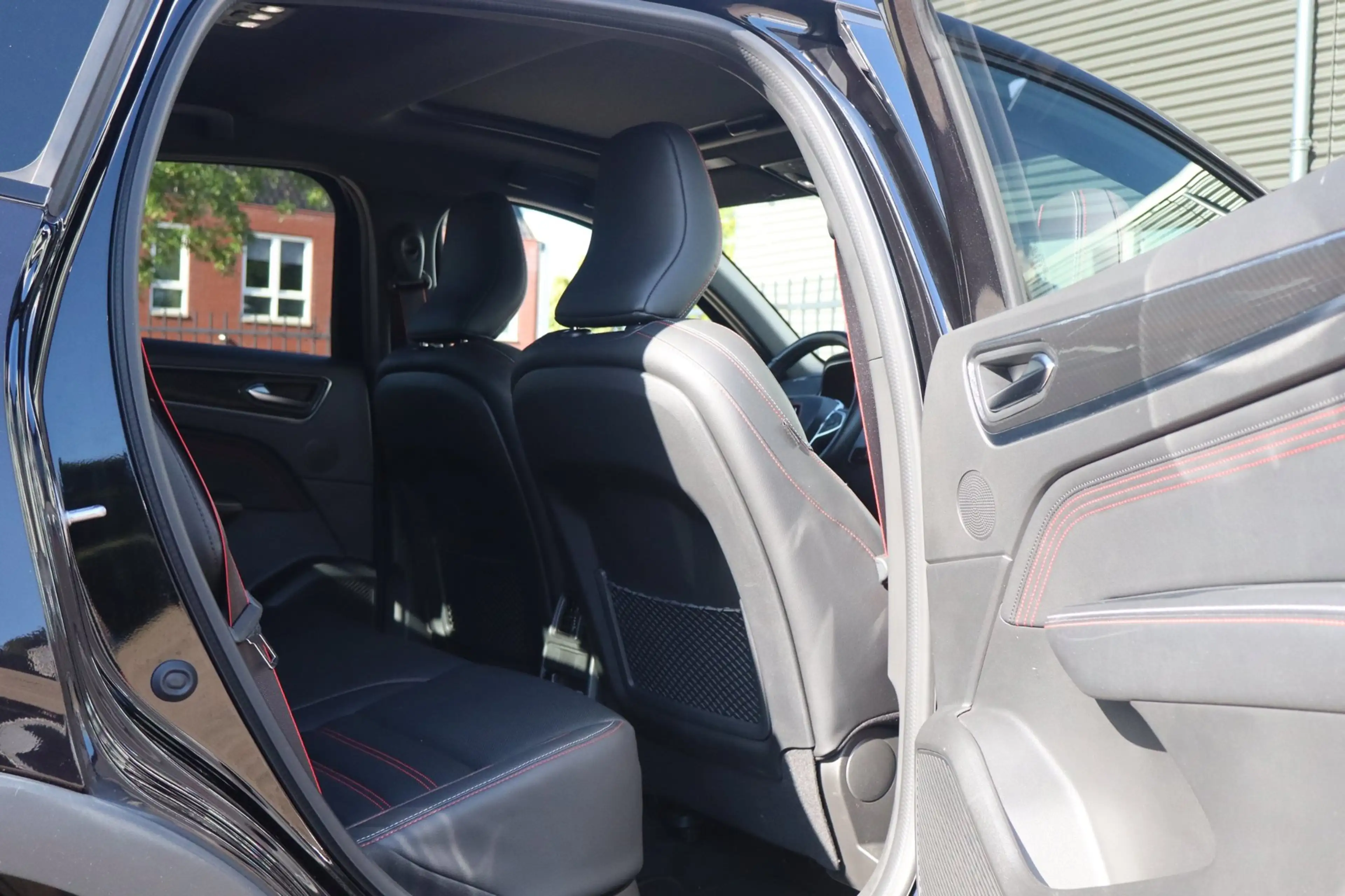 Renault Arkana 1.6 E-Tech Hybrid 145 R.S. Line — photo 22