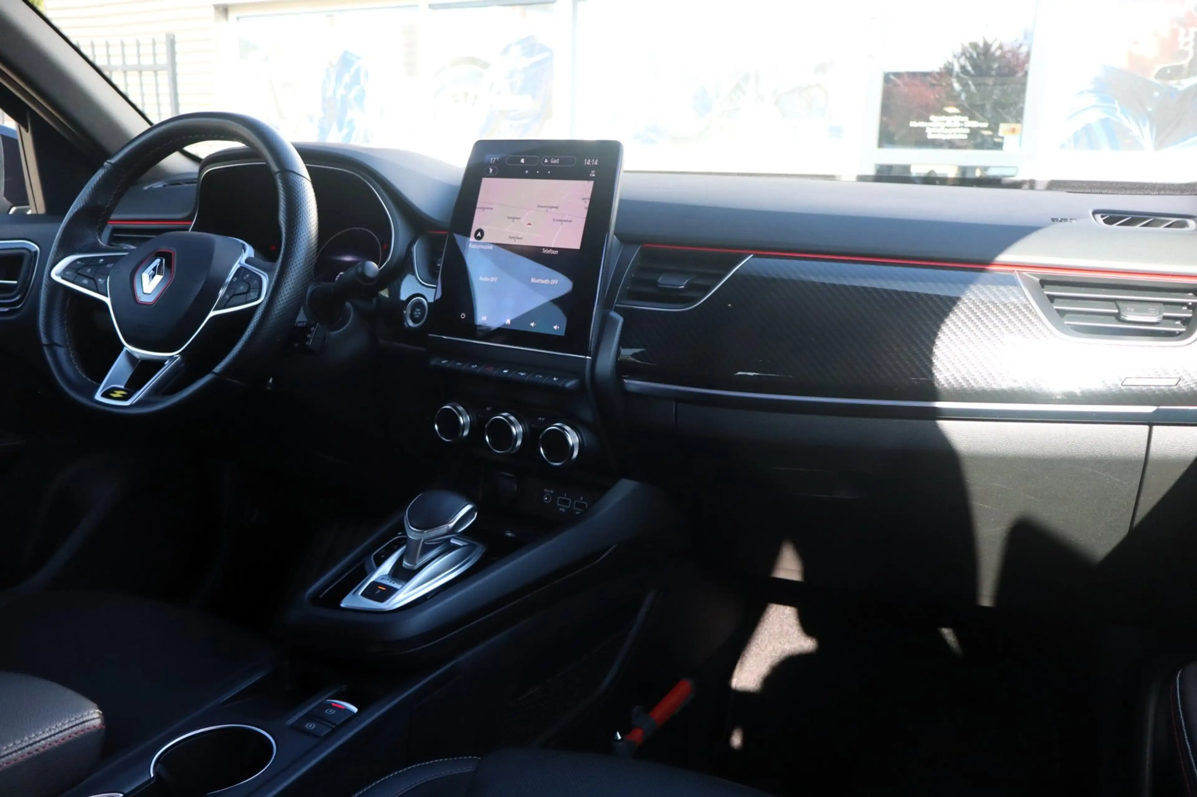 Renault Arkana 1.6 E-Tech Hybrid 145 R.S. Line — photo 23