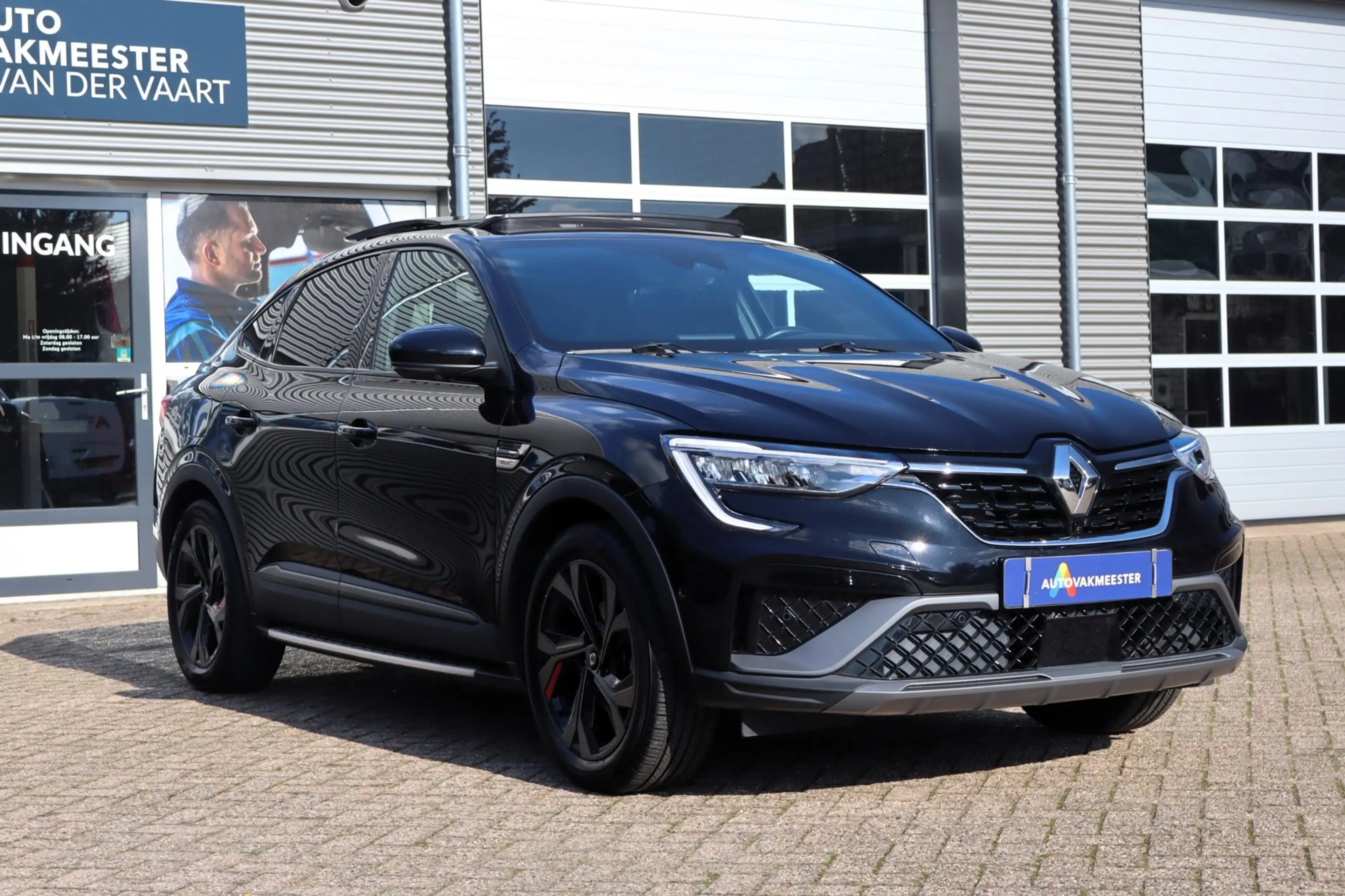 Renault Arkana 1.6 E-Tech Hybrid 145 R.S. Line — photo 3