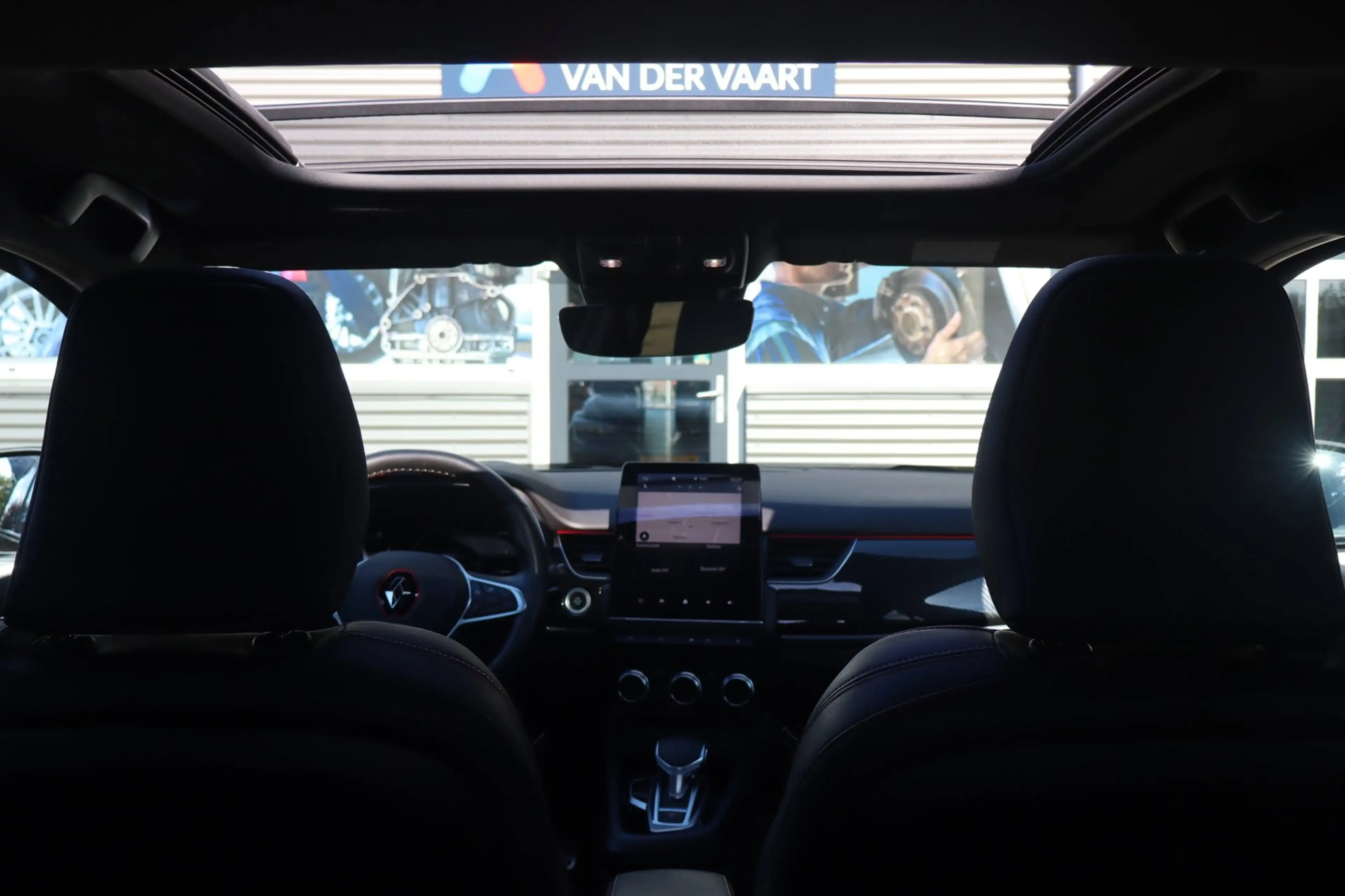 Renault Arkana 1.6 E-Tech Hybrid 145 R.S. Line — photo 14