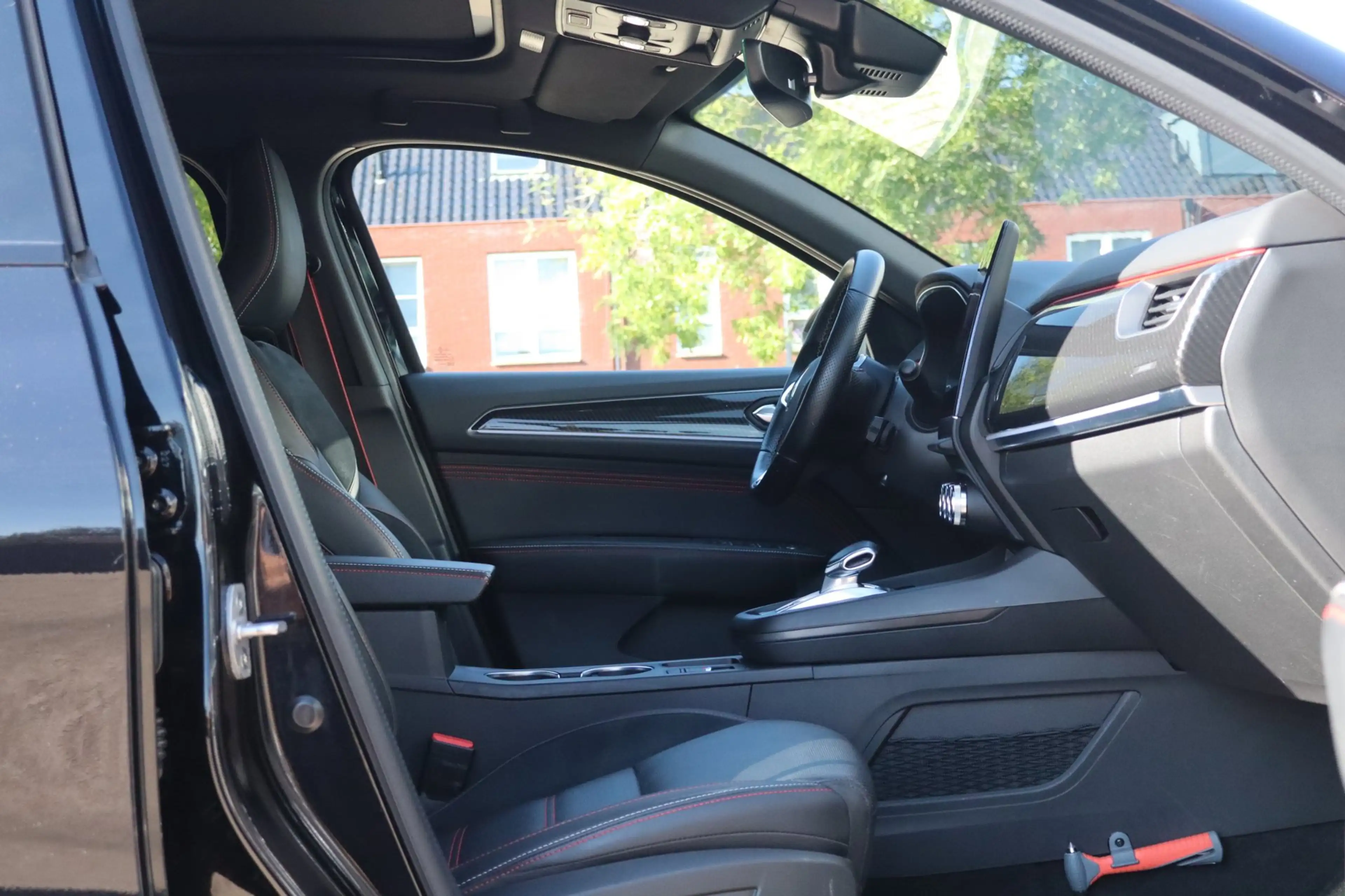 Renault Arkana 1.6 E-Tech Hybrid 145 R.S. Line — photo 24