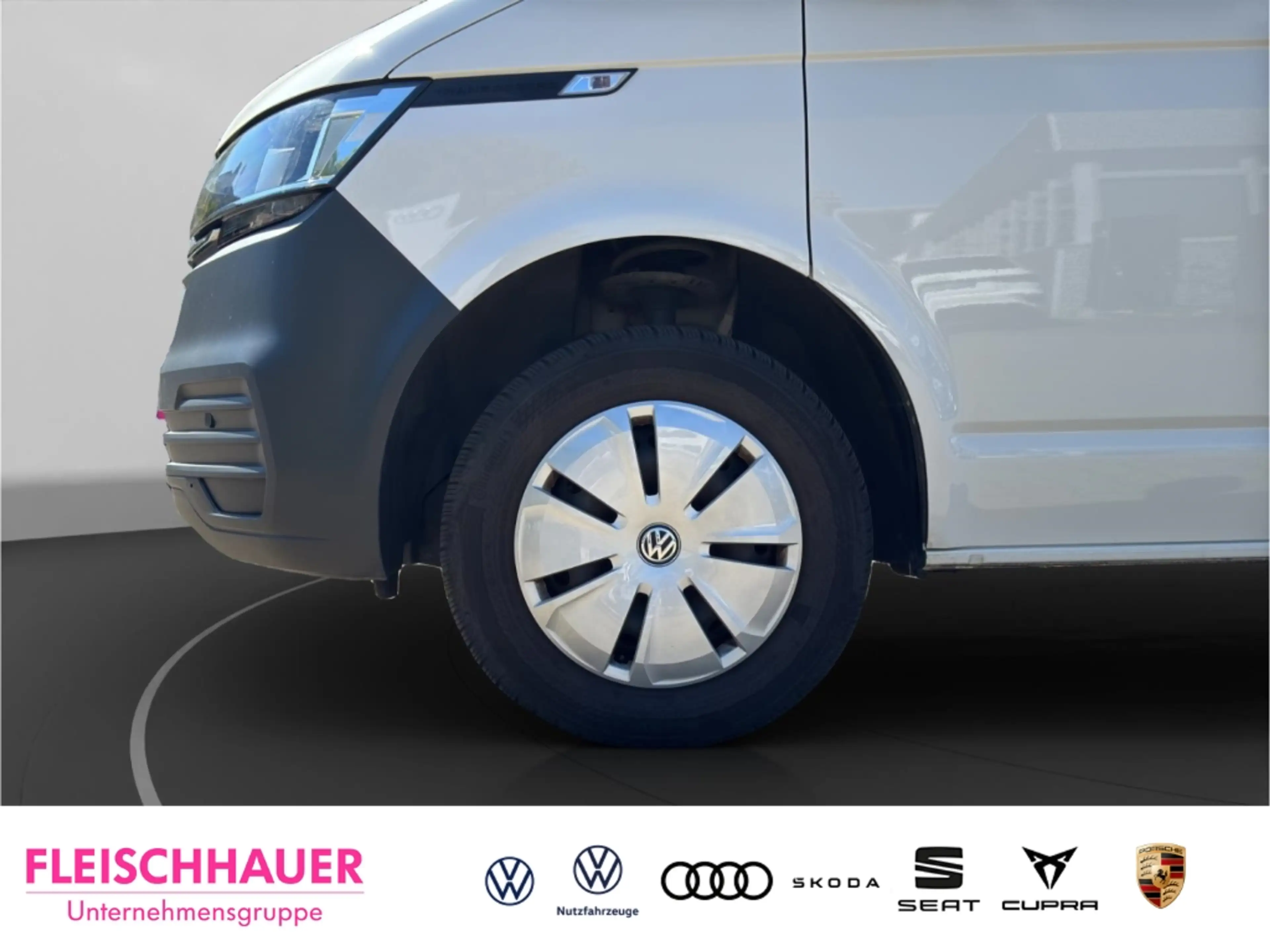 Volkswagen Transporter Kasten FWD 2.0 TDI RFK+AHK+DAB+KONFORT-PLUS — photo 7