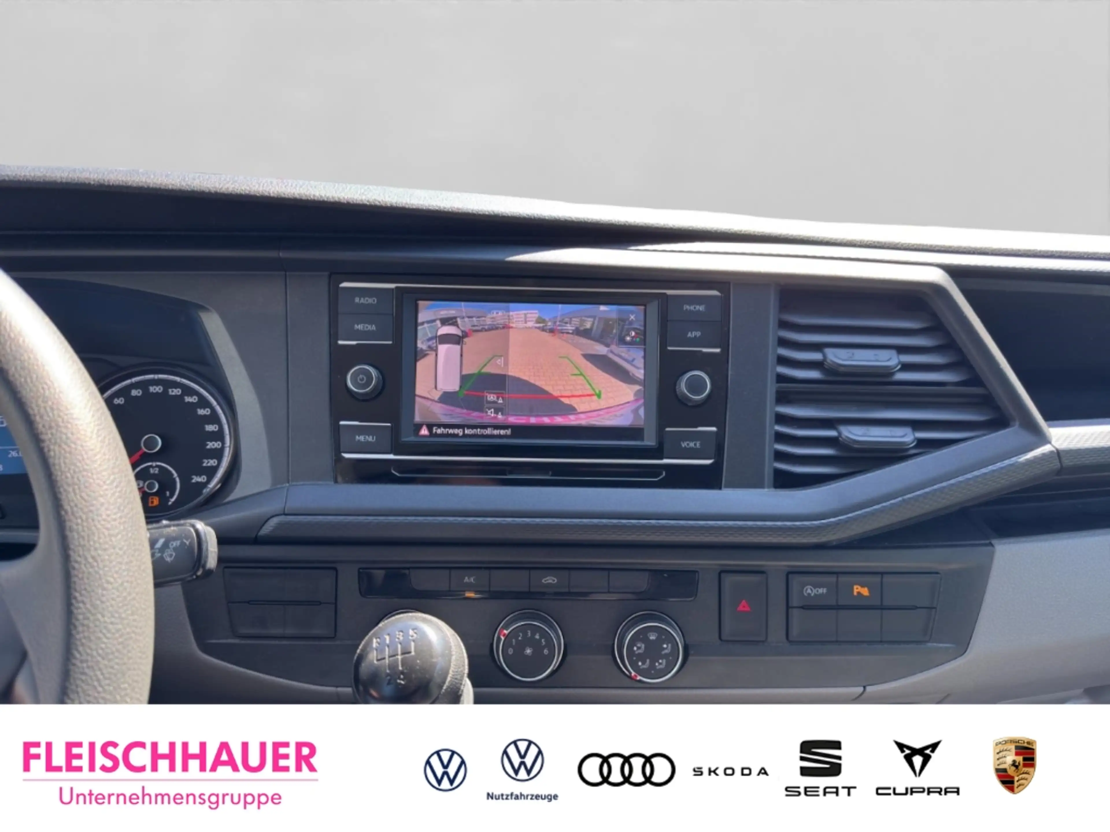 Volkswagen Transporter Kasten FWD 2.0 TDI RFK+AHK+DAB+KONFORT-PLUS — photo 13