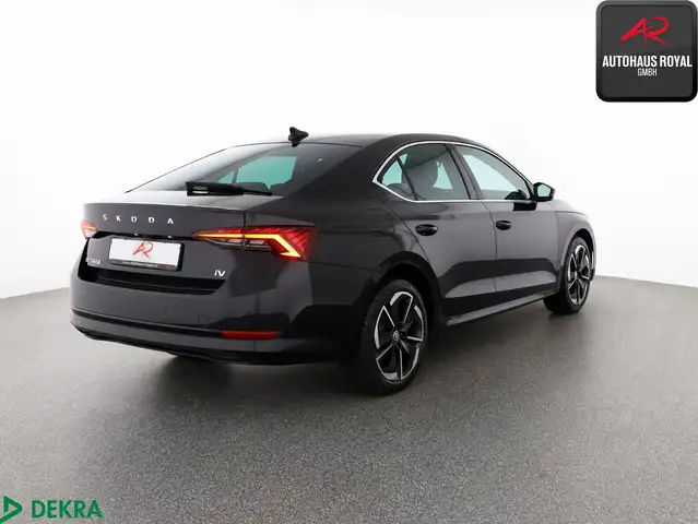 Skoda Octavia view 5