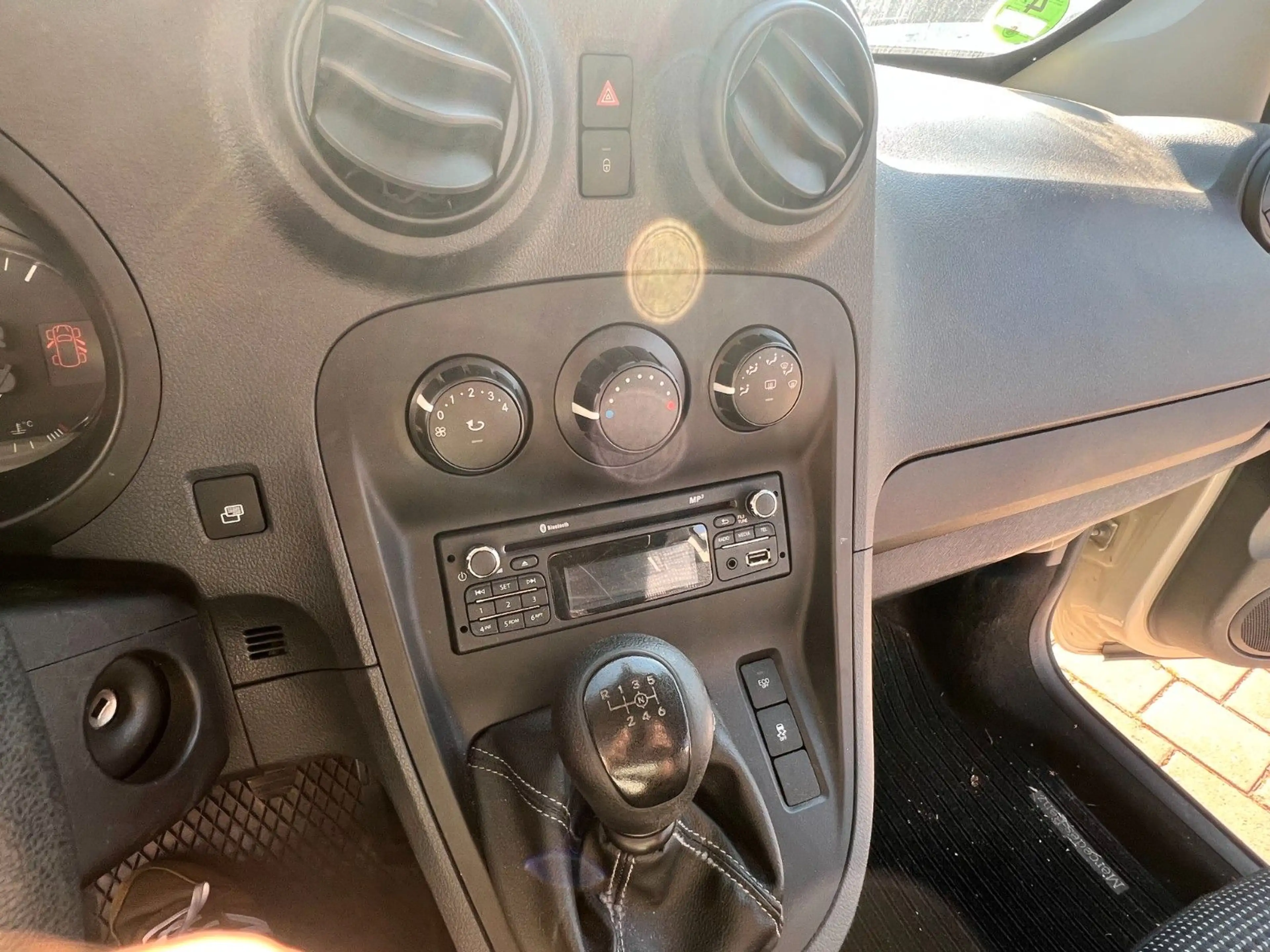 Mercedes-Benz Citan Kombi 112 lang 5 Sitzer AHK — photo 14