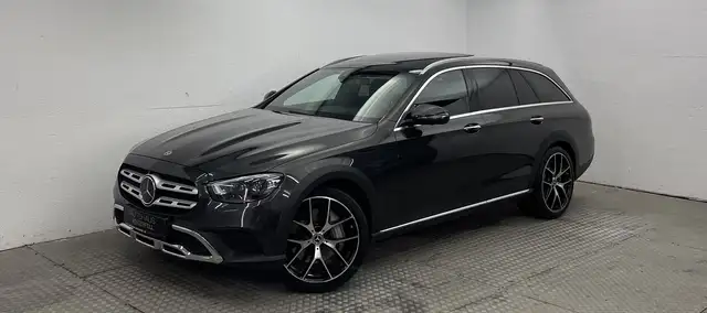 Mercedes-Benz E 450 T 4M All-Terrain AMG 20Z+PANO+AHK+HUD+360+