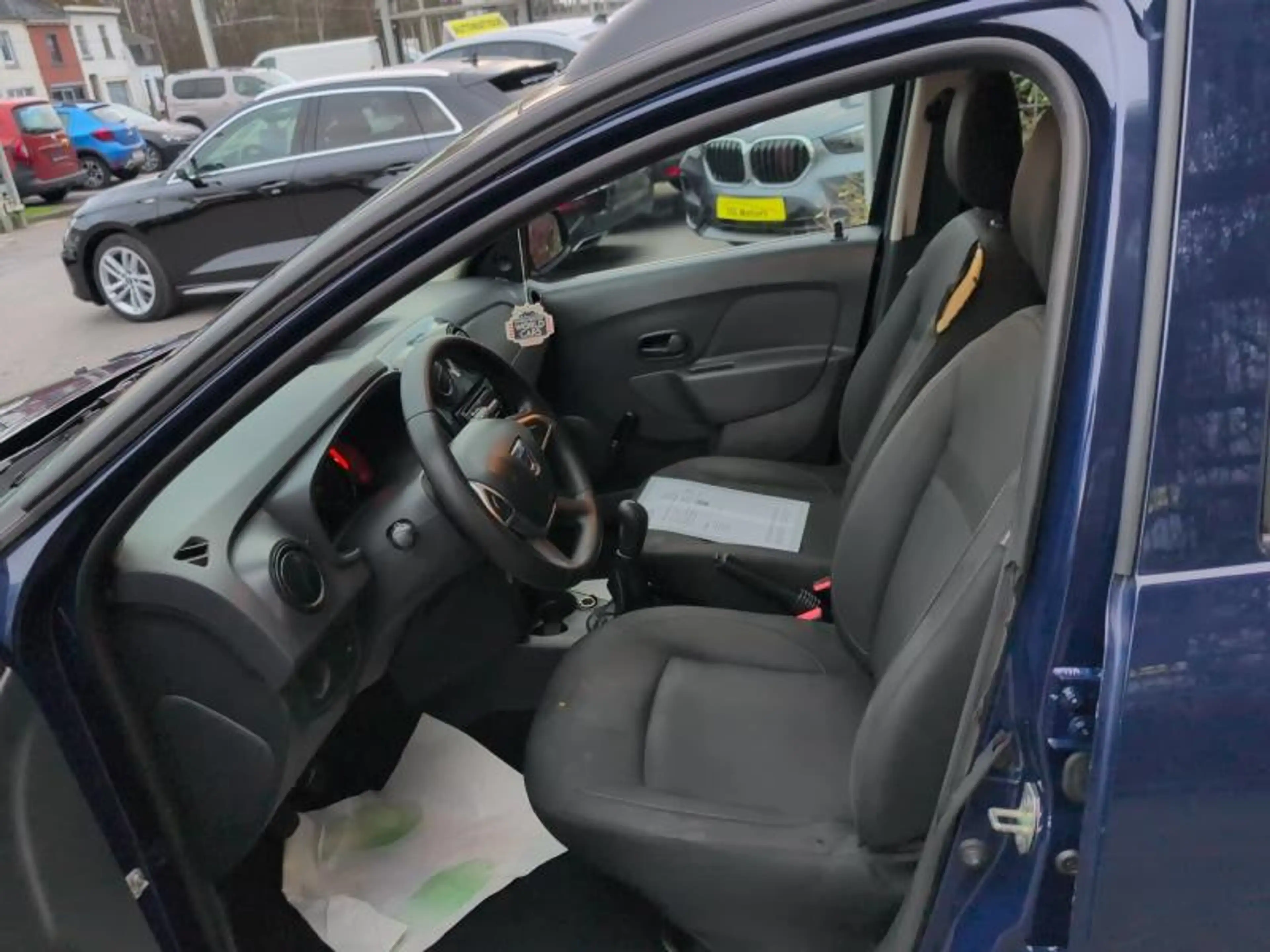 Dacia Logan MCV 1.0i SCe 73cv bleu 06/20 95382km Capteur Radio — photo 7