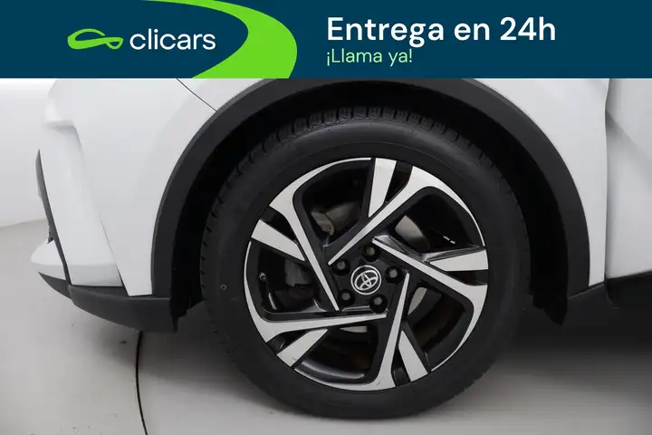 Toyota C-HR 2022, foto 11