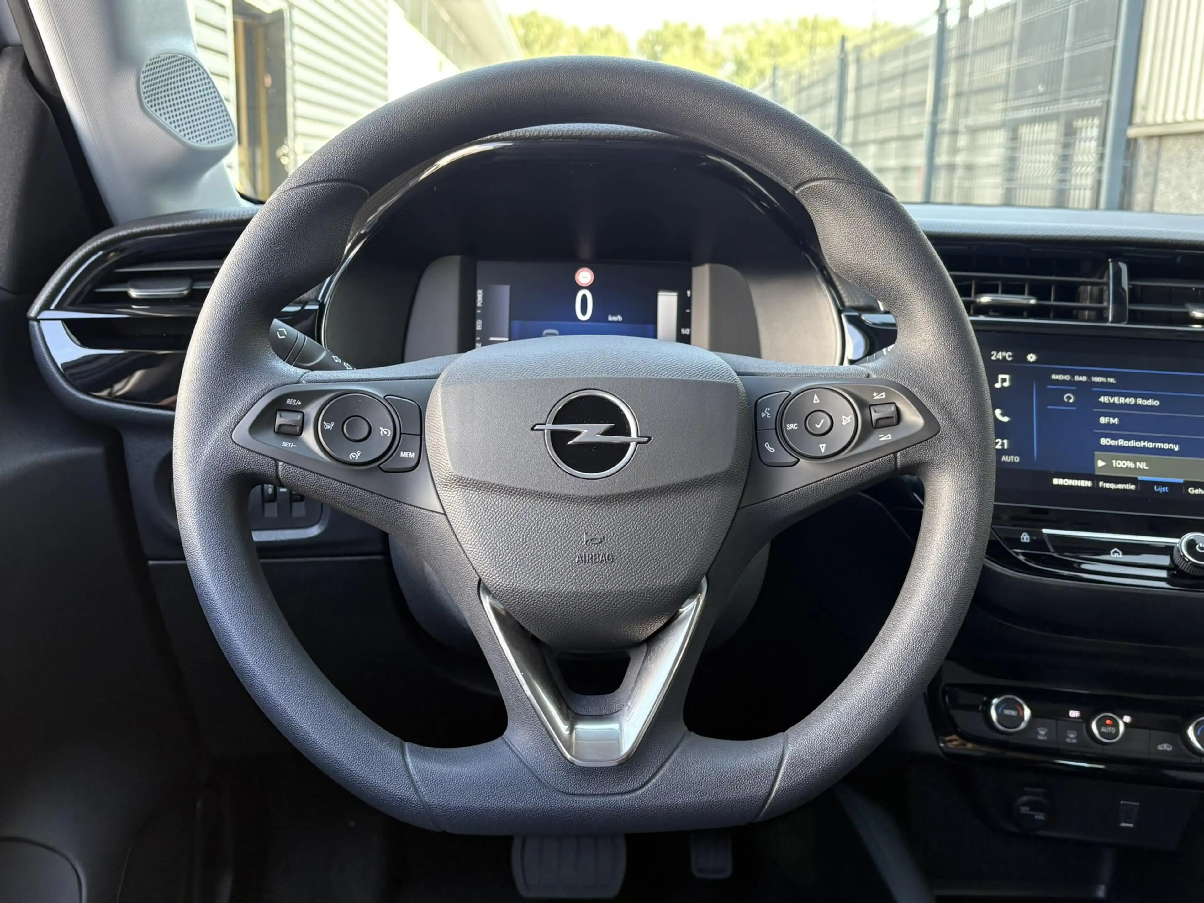 Opel Corsa-e Electric Long Range Business Edition 51 kWh — photo 13