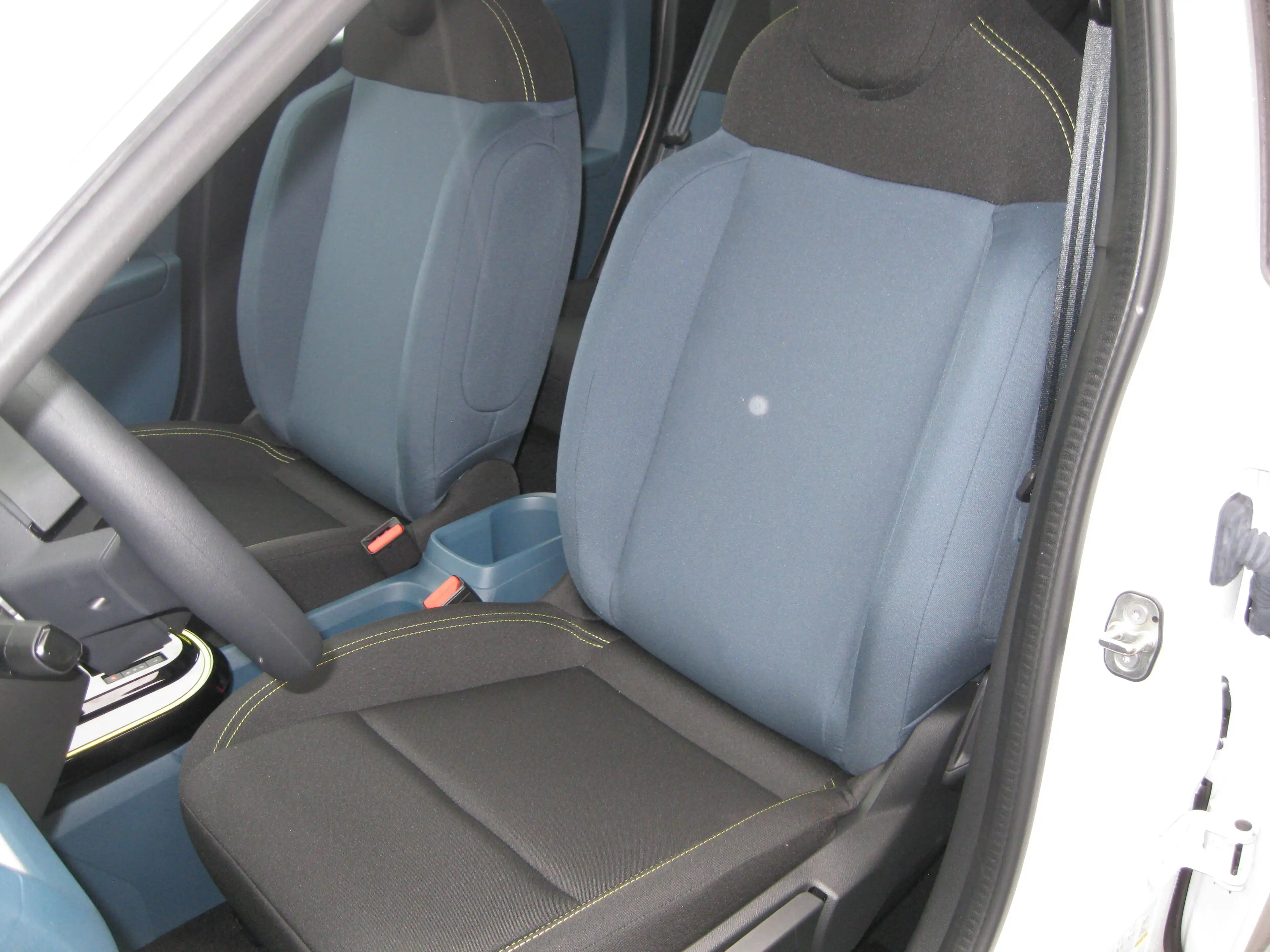 Fiat Grande Panda ICON Automatik 1.2 Hybrid 81 kW KLIMA-ZV-PDC-CARPLAY-ADNROID- — photo 15