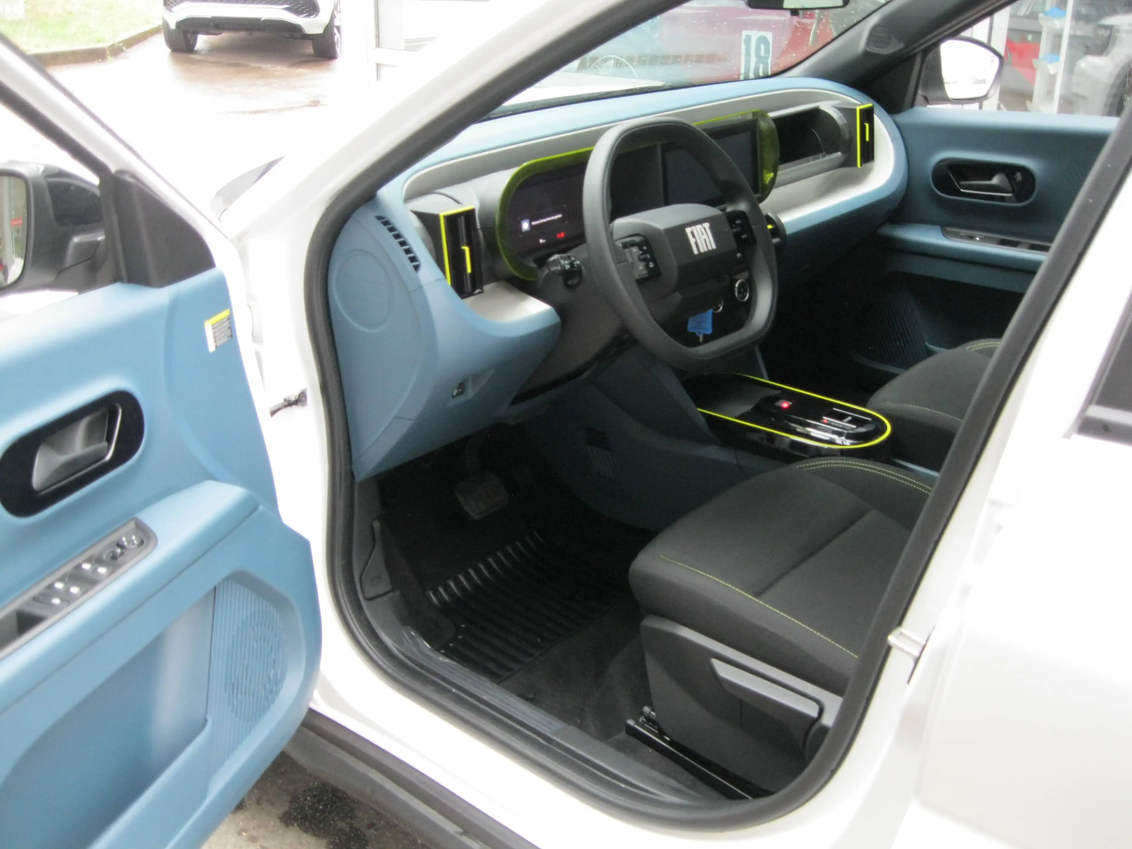 Fiat Grande Panda ICON Automatik 1.2 Hybrid 81 kW KLIMA-ZV-PDC-CARPLAY-ADNROID- — photo 5