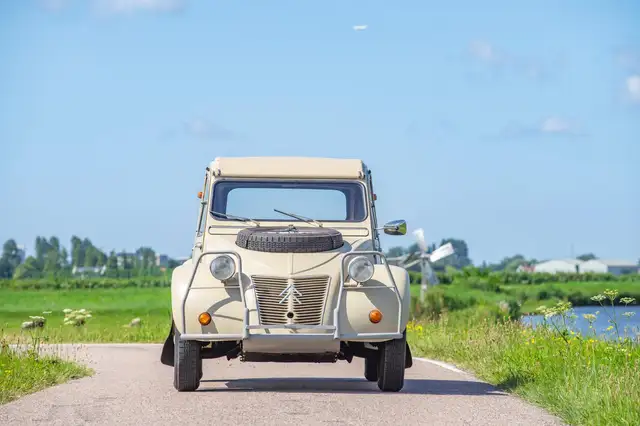 Citroen 2CV 4x4 Sahara