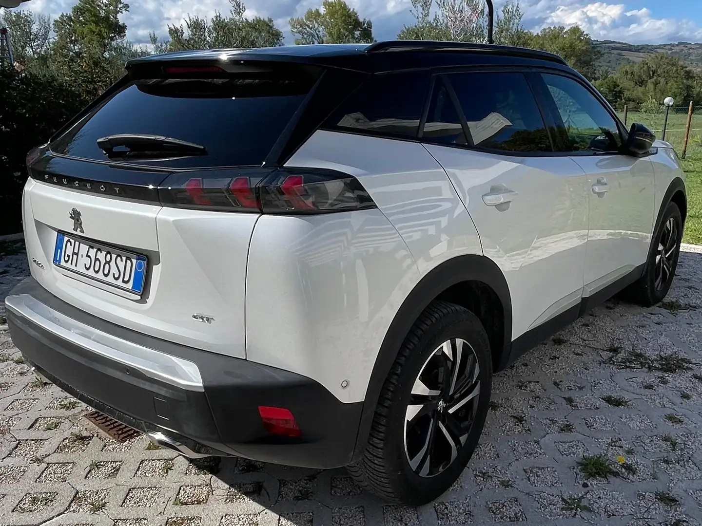 Peugeot 2008 2008 1.2 puretech GT Pack s Bianco - 1