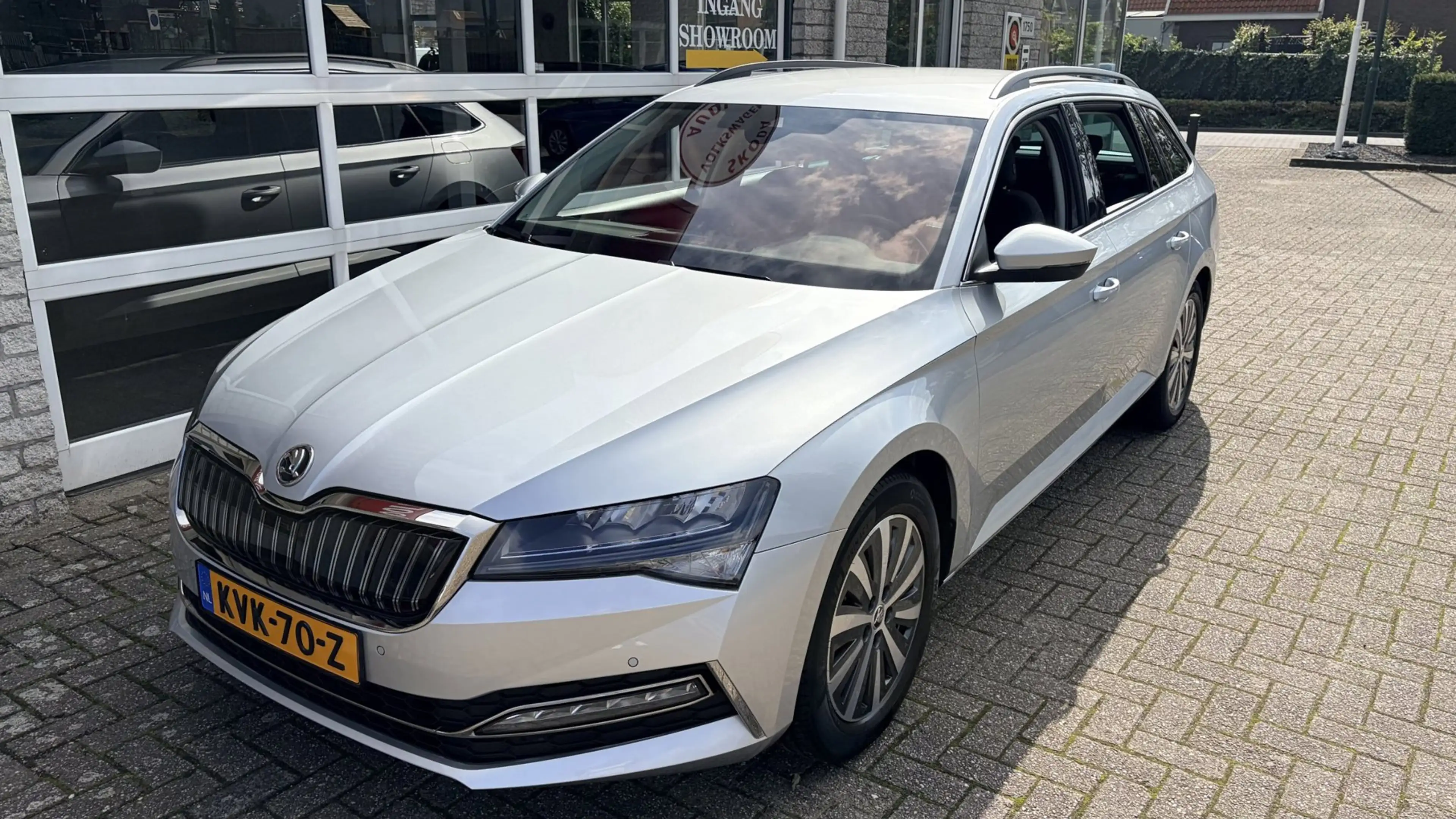 Skoda Superb Combi 1.4 TSI iV Business Edition Plus|apple car p — photo 9