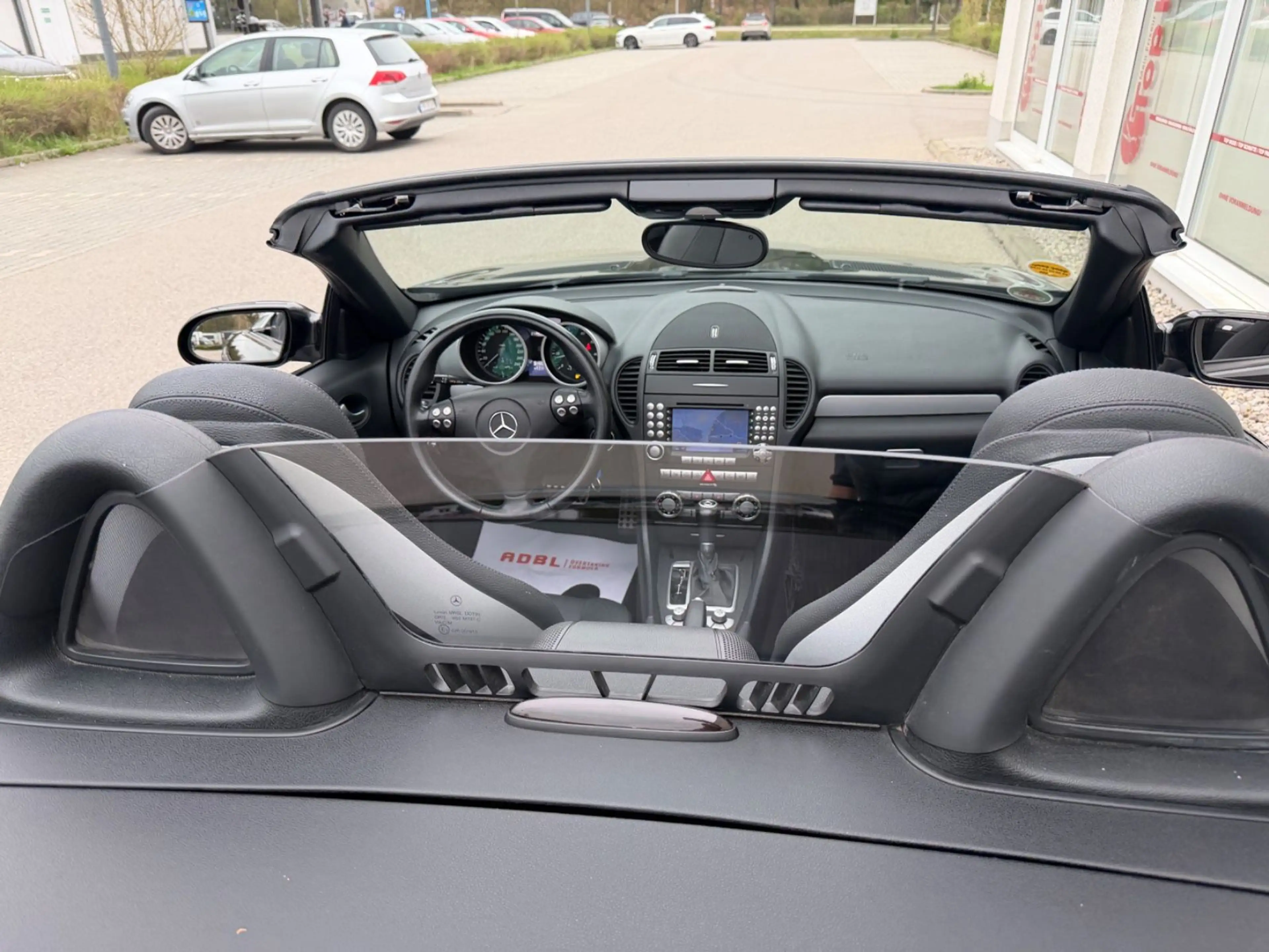 Mercedes-Benz SLK 350 Roadster Aut. V6 272 PS -Rentnerfahrzeug — photo 9