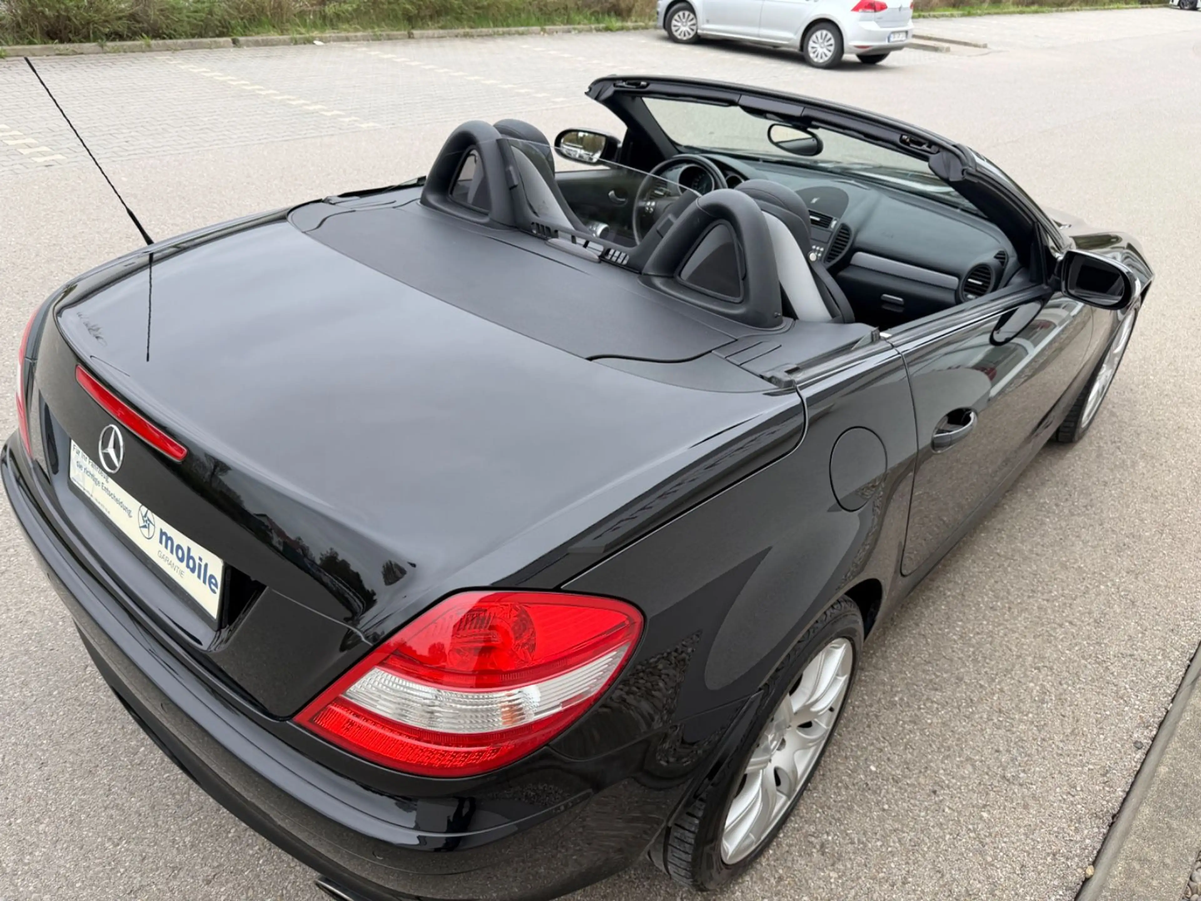 Mercedes-Benz SLK 350 Roadster Aut. V6 272 PS -Rentnerfahrzeug — photo 13