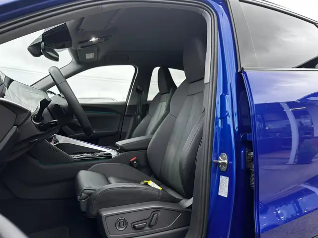 Audi Q5 view 13