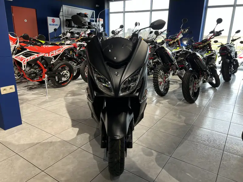 Suzuki Burgman 400 - foto 2