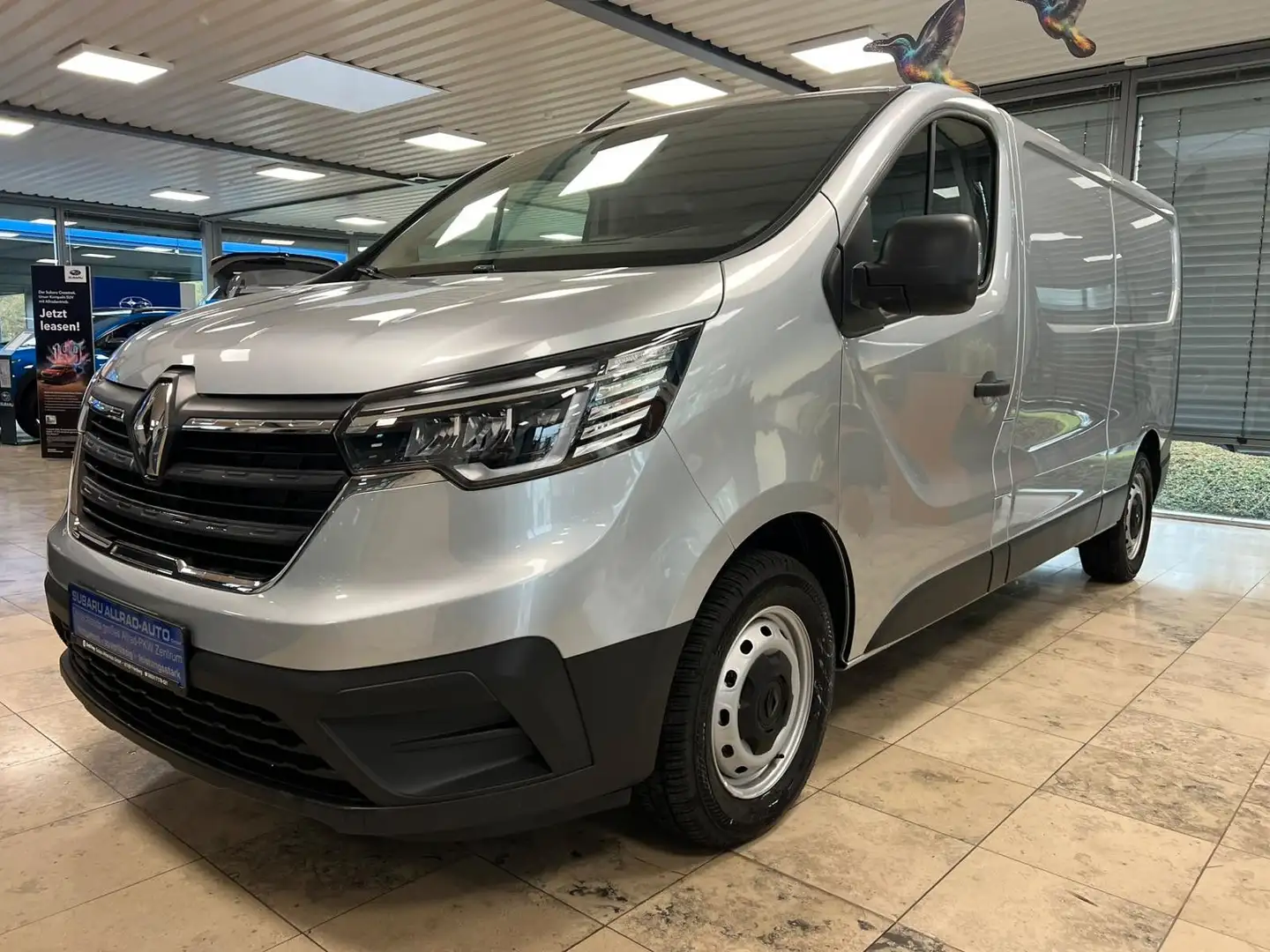 Renault Trafic Kasten L2H1 Komfort | Navi | AHK | LED | Lang Silber - 1