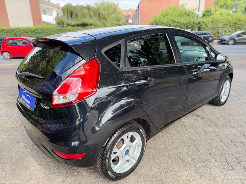 Ford Fiesta 5 Türer*MULTIFUNKTION*PDC*KLIMA*ALU* — photo 9