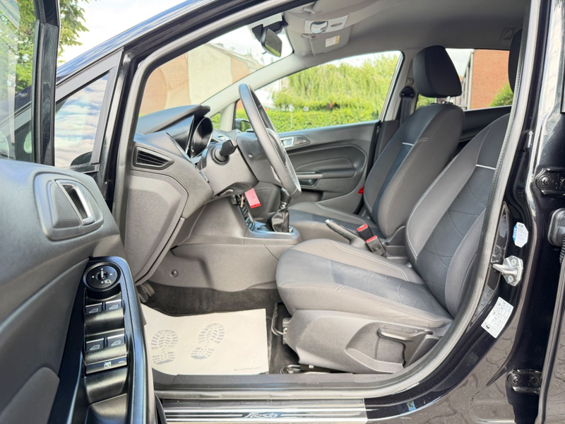 Ford Fiesta 5 Türer*MULTIFUNKTION*PDC*KLIMA*ALU* — photo 12