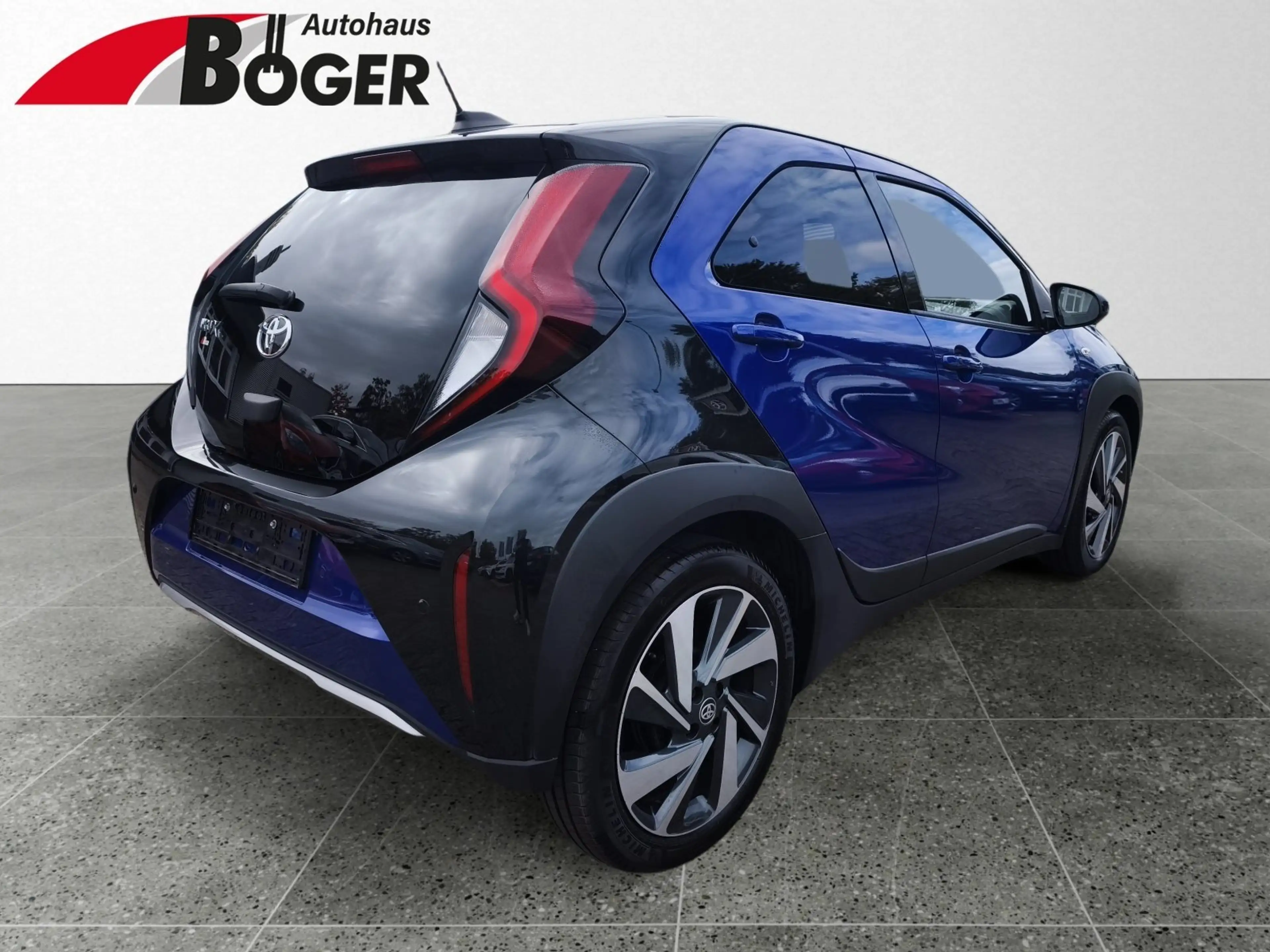 Toyota Aygo X 1,0 CVT Air Explore *Faltdach *Allwetter — photo 6