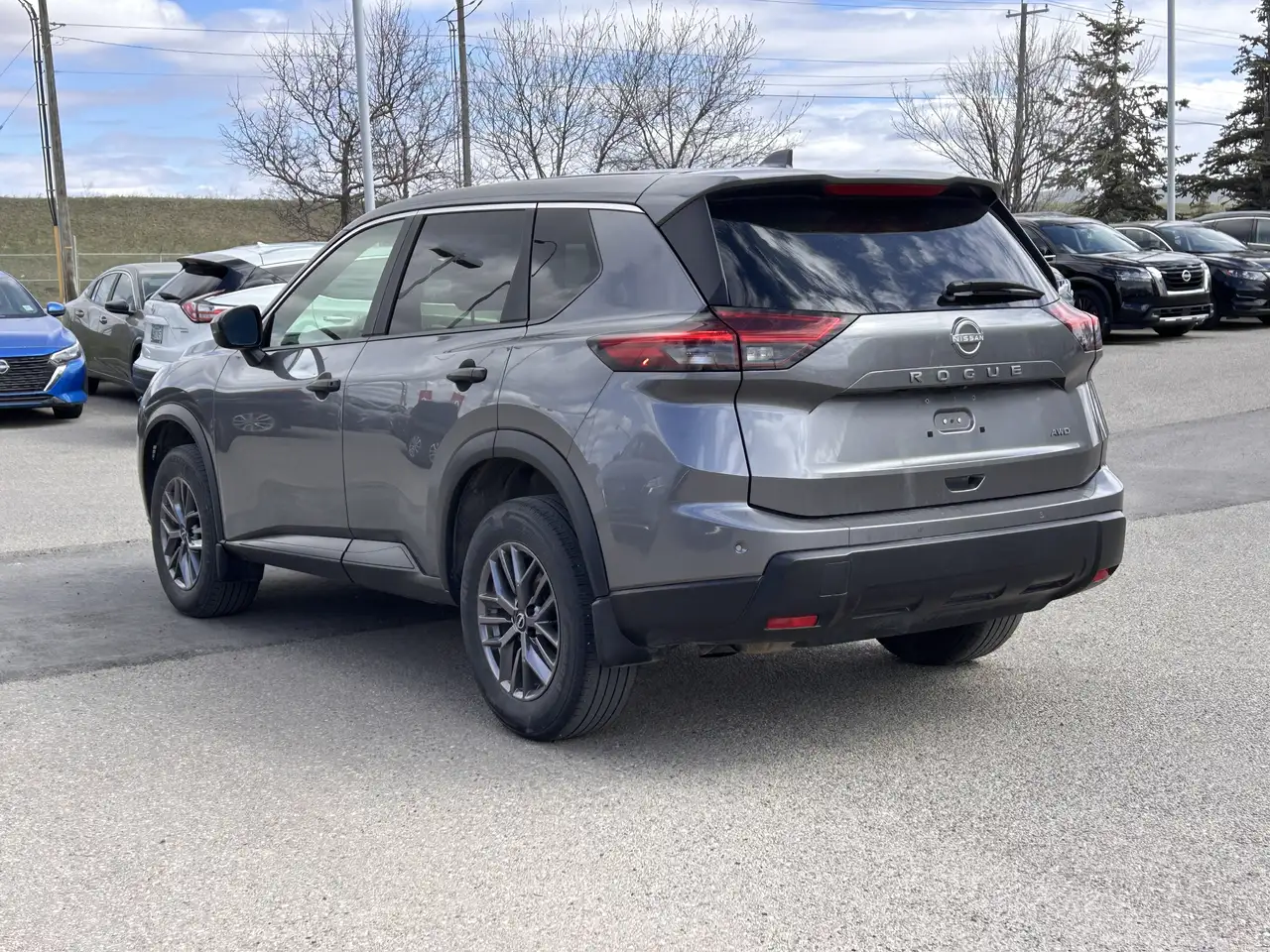 Nissan Rogue снимка Nissan Rogue