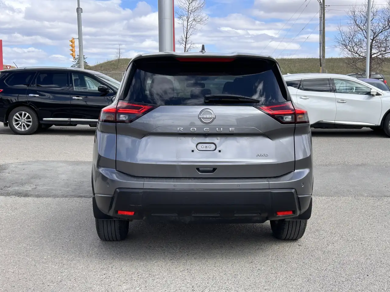 Nissan Rogue снимка Nissan Rogue