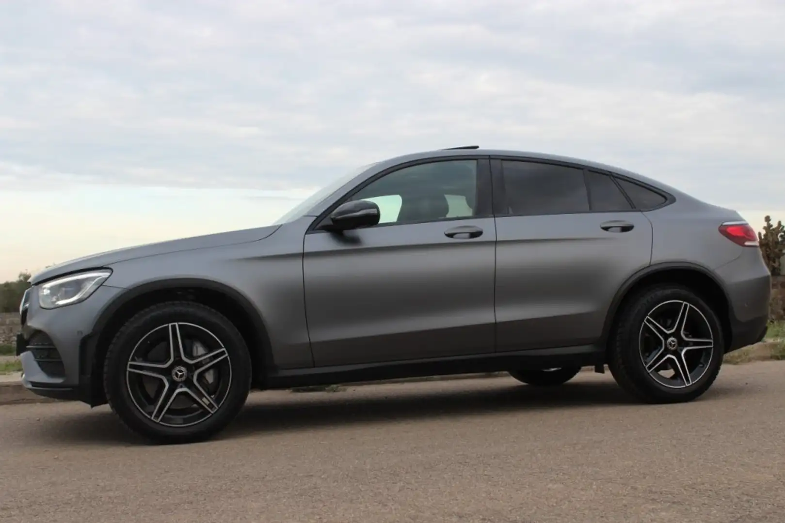 Mercedes-Benz GLC 220 d Coupe Premium *AMG *Tetto *Magno *Coupè Grigio - 2
