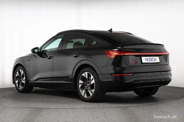 Audi Q8 e-tron 55 SB quattro 2x S-LINE BLACK HEAD-UP PANO MATRIX Ansicht 4