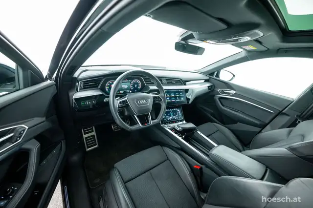 Audi Q8 e-tron 55 SB quattro 2x S-LINE BLACK HEAD-UP PANO MATRIX Ansicht 20