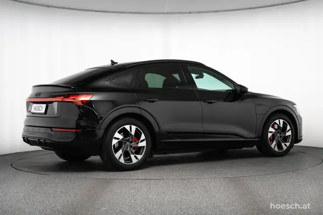Audi Q8 e-tron 55 SB quattro 2x S-LINE BLACK HEAD-UP PANO MATRIX Ansicht 39