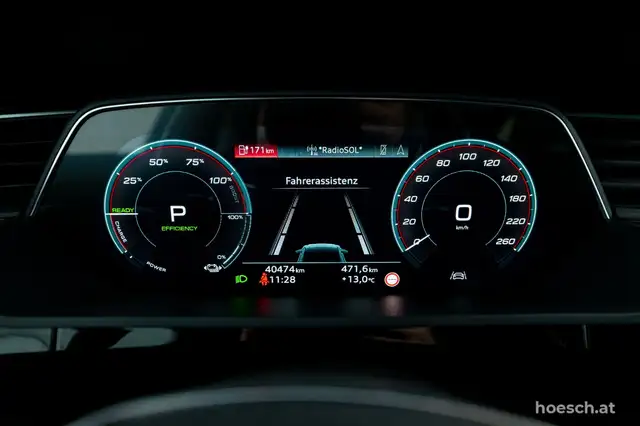 Audi Q8 e-tron 55 SB quattro 2x S-LINE BLACK HEAD-UP PANO MATRIX Ansicht 10