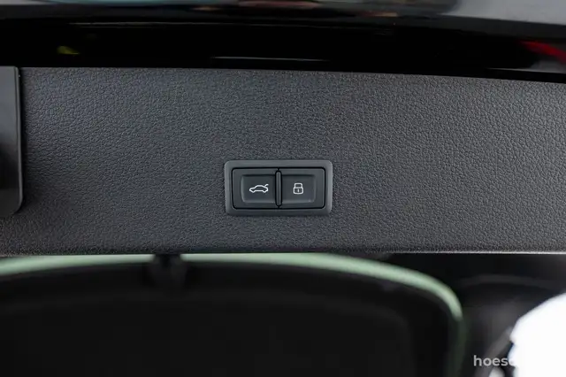 Audi Q8 e-tron 55 SB quattro 2x S-LINE BLACK HEAD-UP PANO MATRIX Ansicht 9
