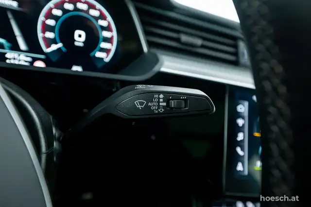 Audi Q8 e-tron 55 SB quattro 2x S-LINE BLACK HEAD-UP PANO MATRIX Ansicht 36
