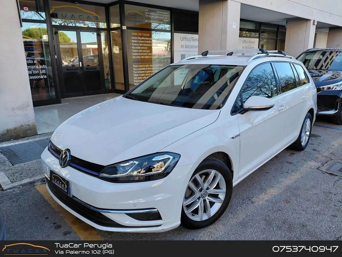 Volkswagen Golf Executive 1.5 TGI BlueMotion Weiß - 1