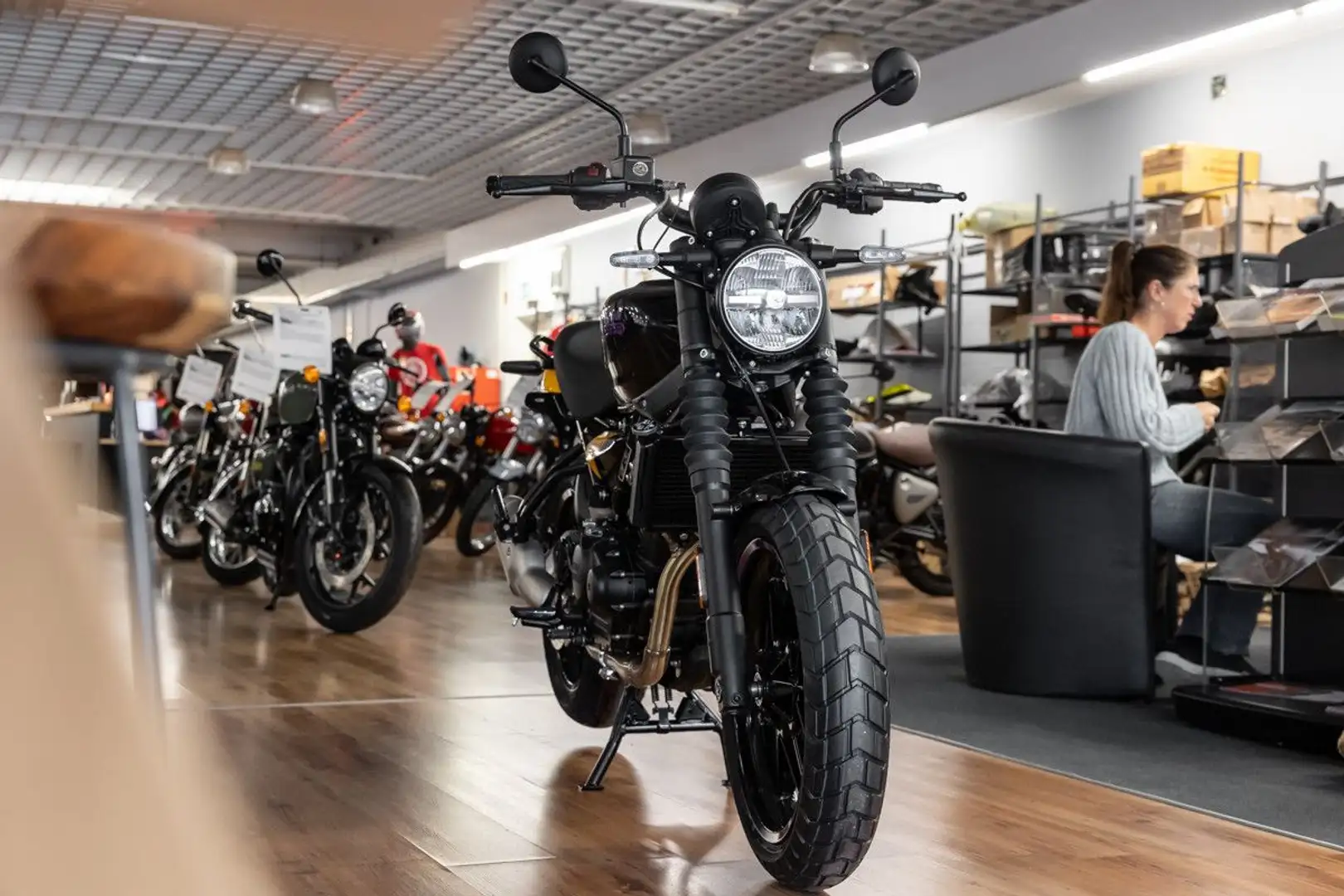 Royal Enfield Guerrilla 450 ABS,sofort lieferbar,Lieferservice Gelb - 2