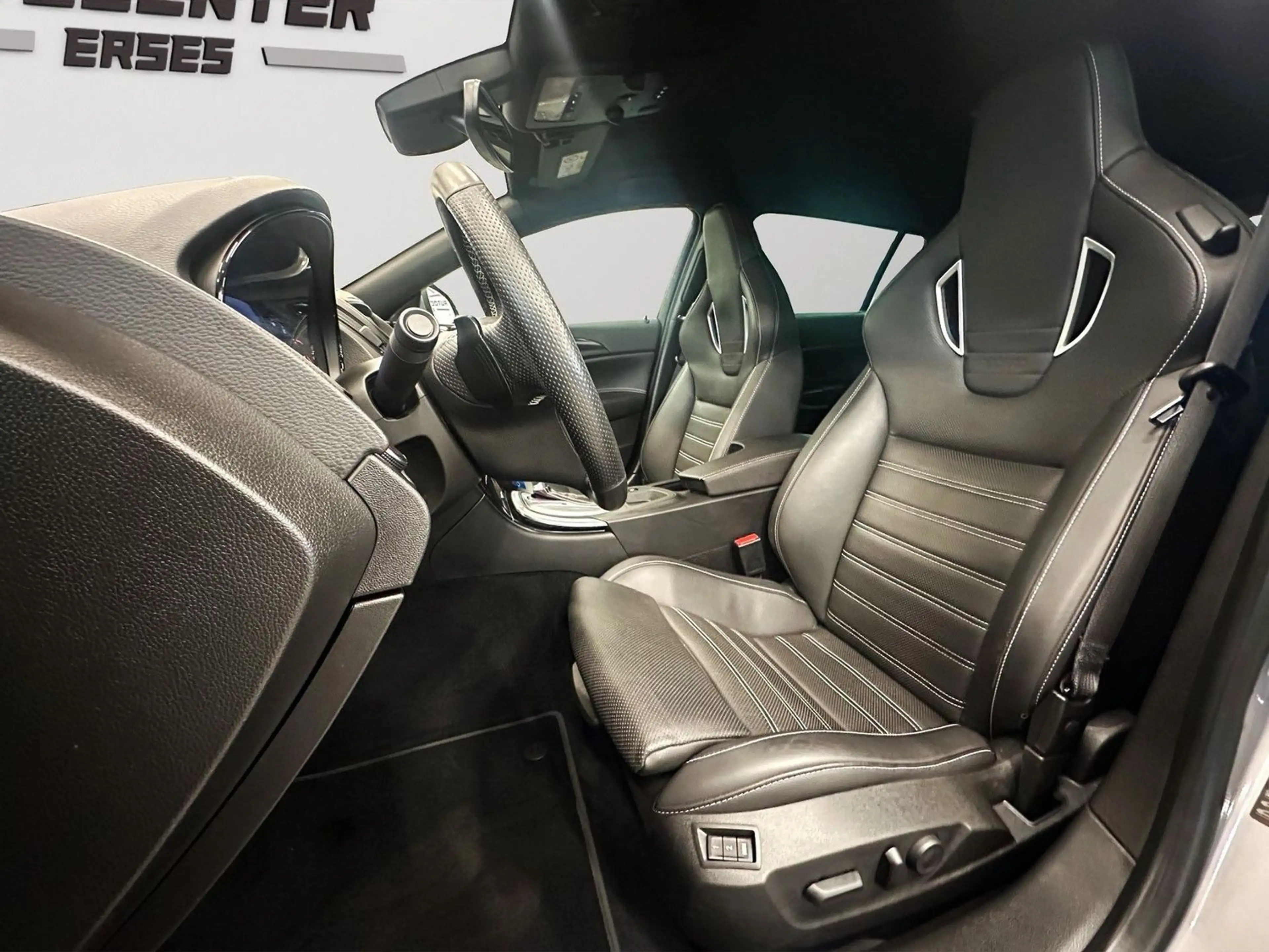 Opel Insignia OPC 4x4 Navi Leder Kamera Bi-Xenon AHK — photo 11