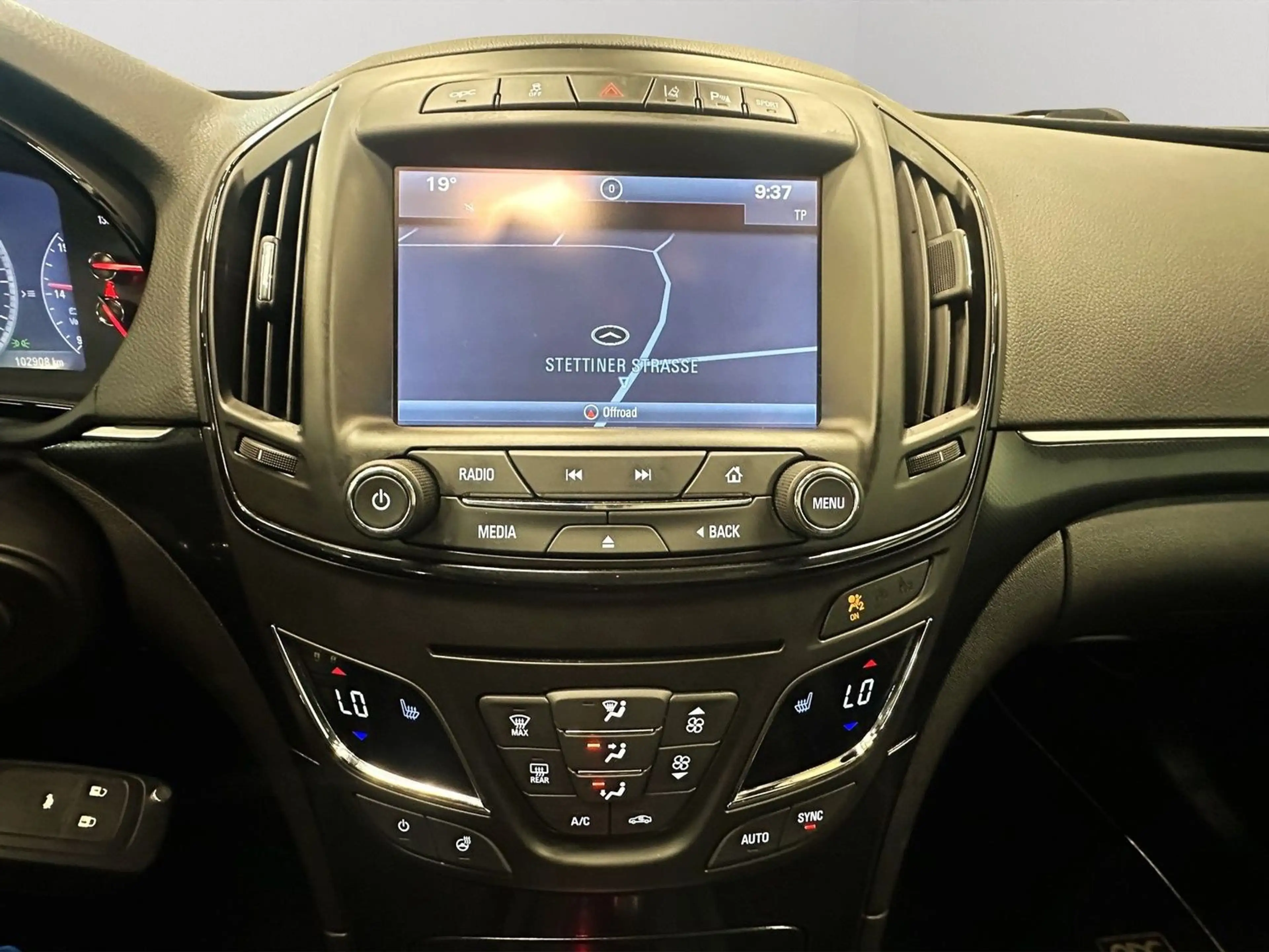 Opel Insignia OPC 4x4 Navi Leder Kamera Bi-Xenon AHK — photo 13